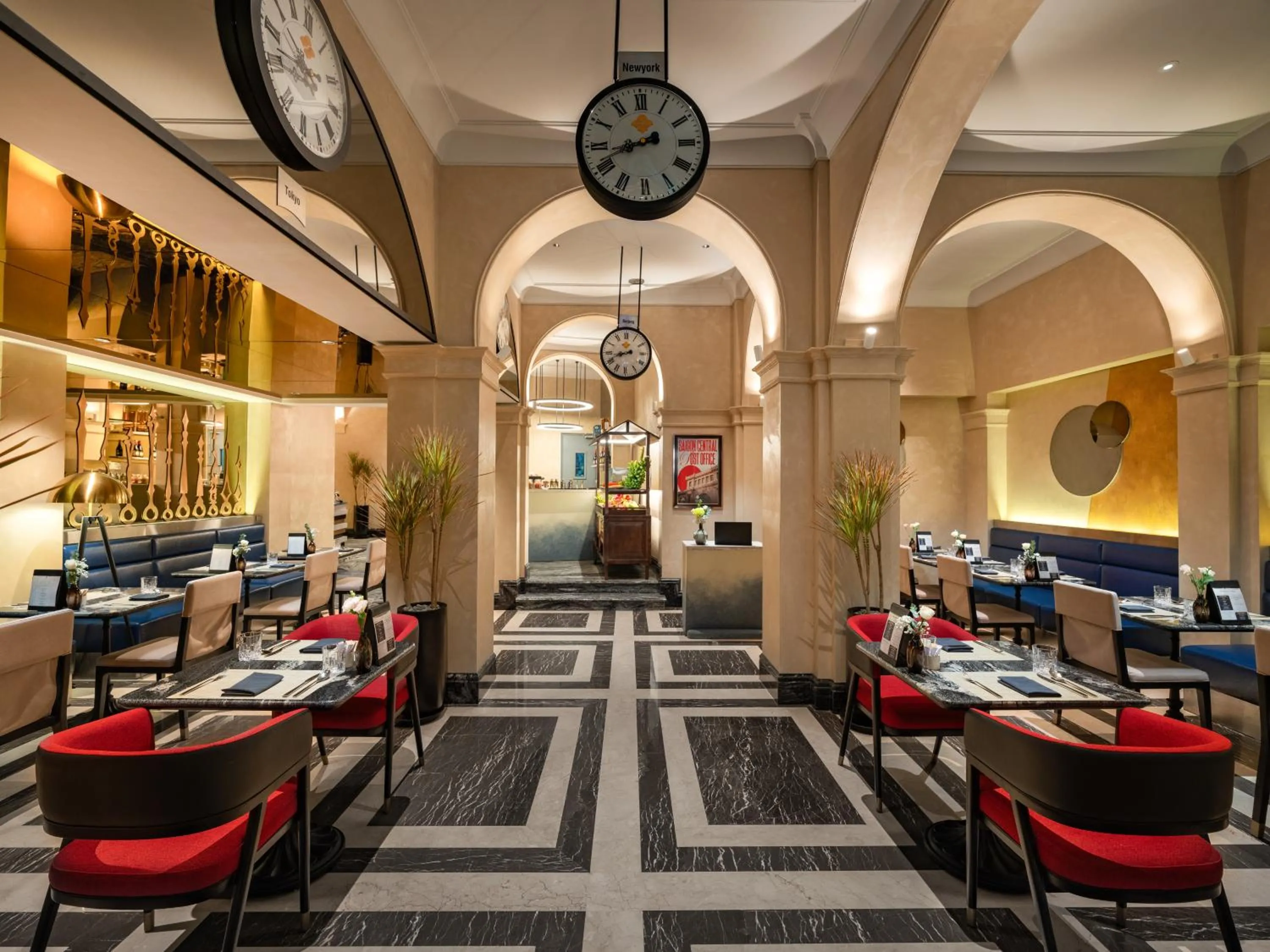 Restaurant/places to eat in GRAND HOTEL du LAC Boutique Saigon