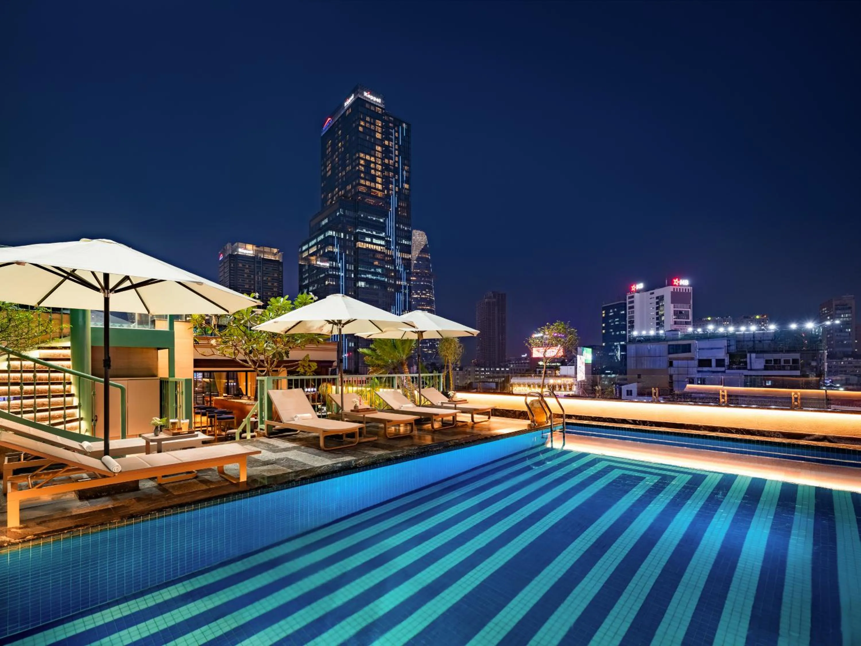 Night in GRAND HOTEL du LAC Boutique Saigon