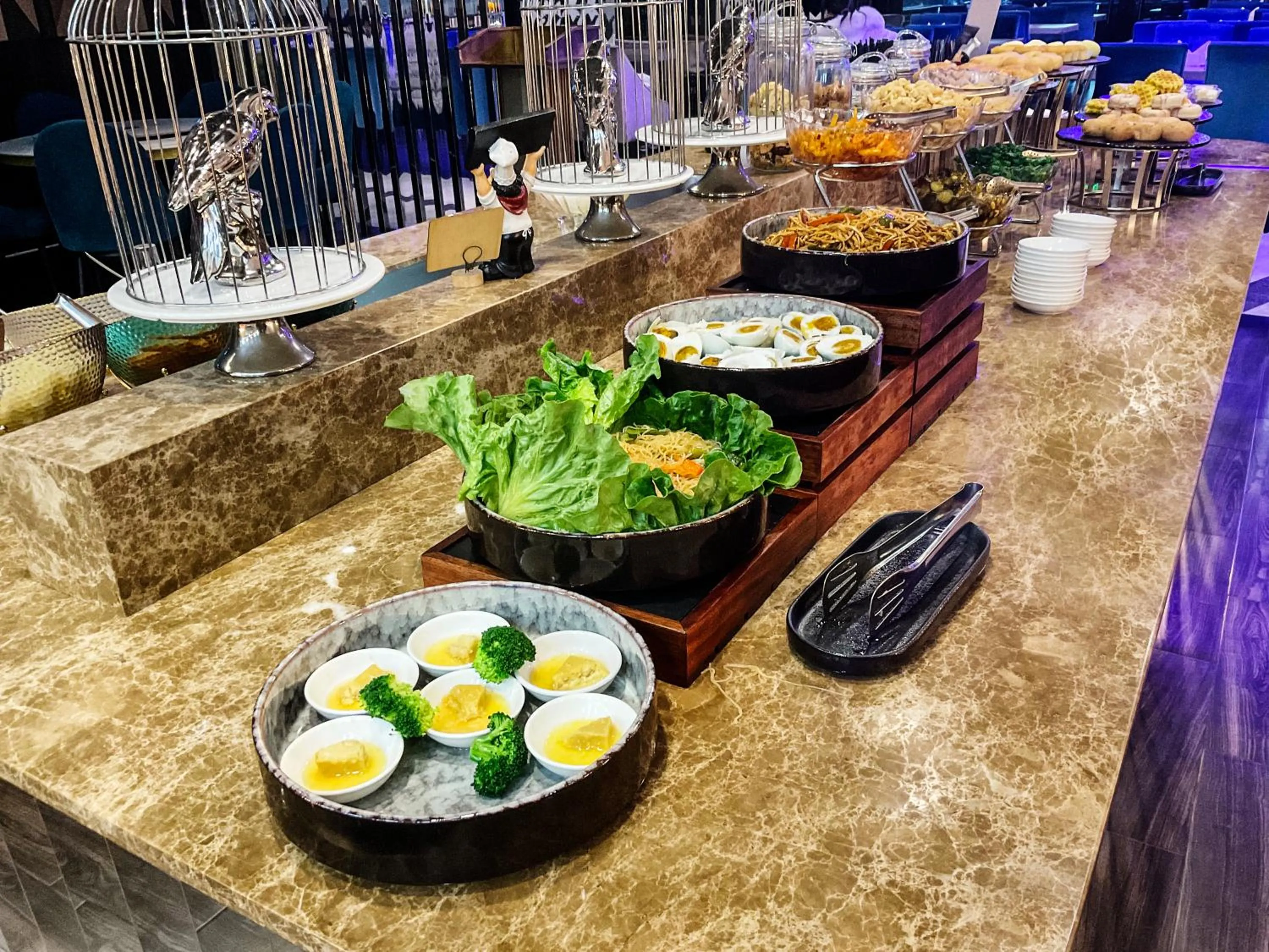 Buffet breakfast in Crystal Orange Hotel Shanghai International Tourism Resort Chuansha