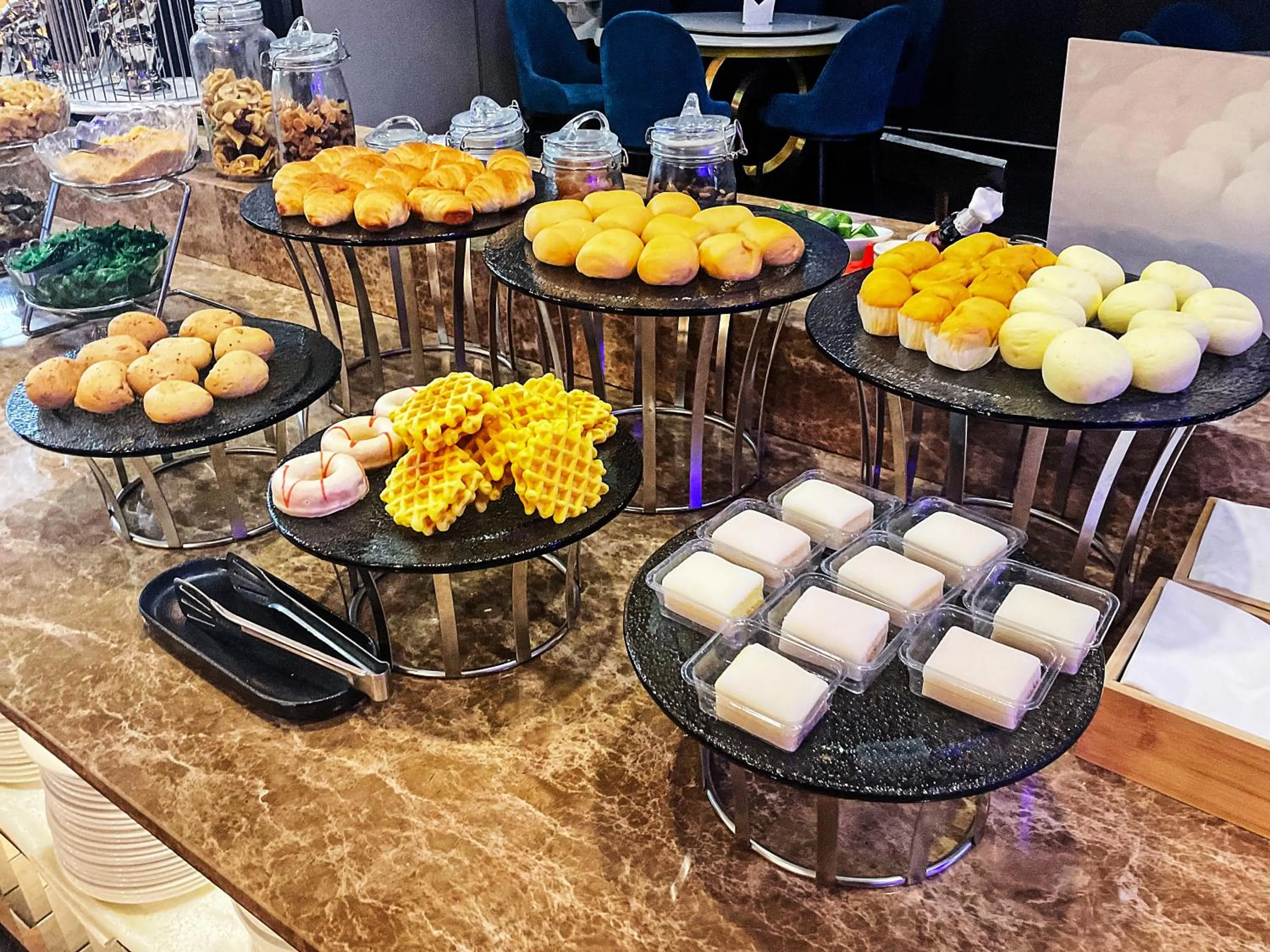 Breakfast in Crystal Orange Hotel Shanghai International Tourism Resort Chuansha