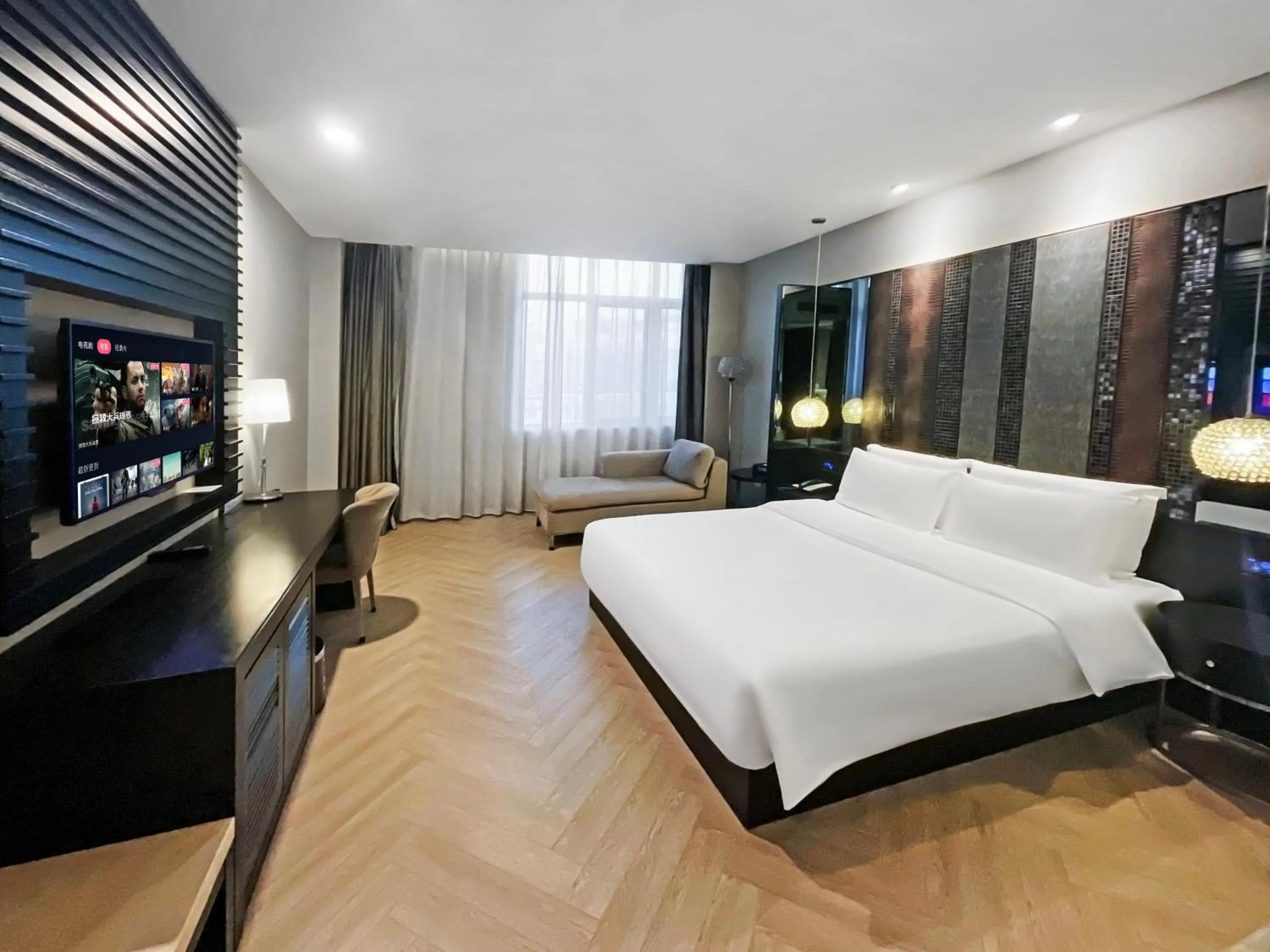 Bed in Crystal Orange Hotel Shanghai International Tourism Resort Chuansha