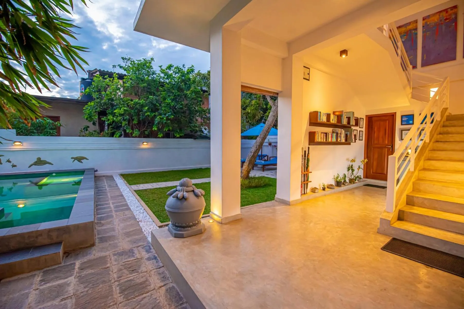Swimming pool in The Residence Hikkaduwa