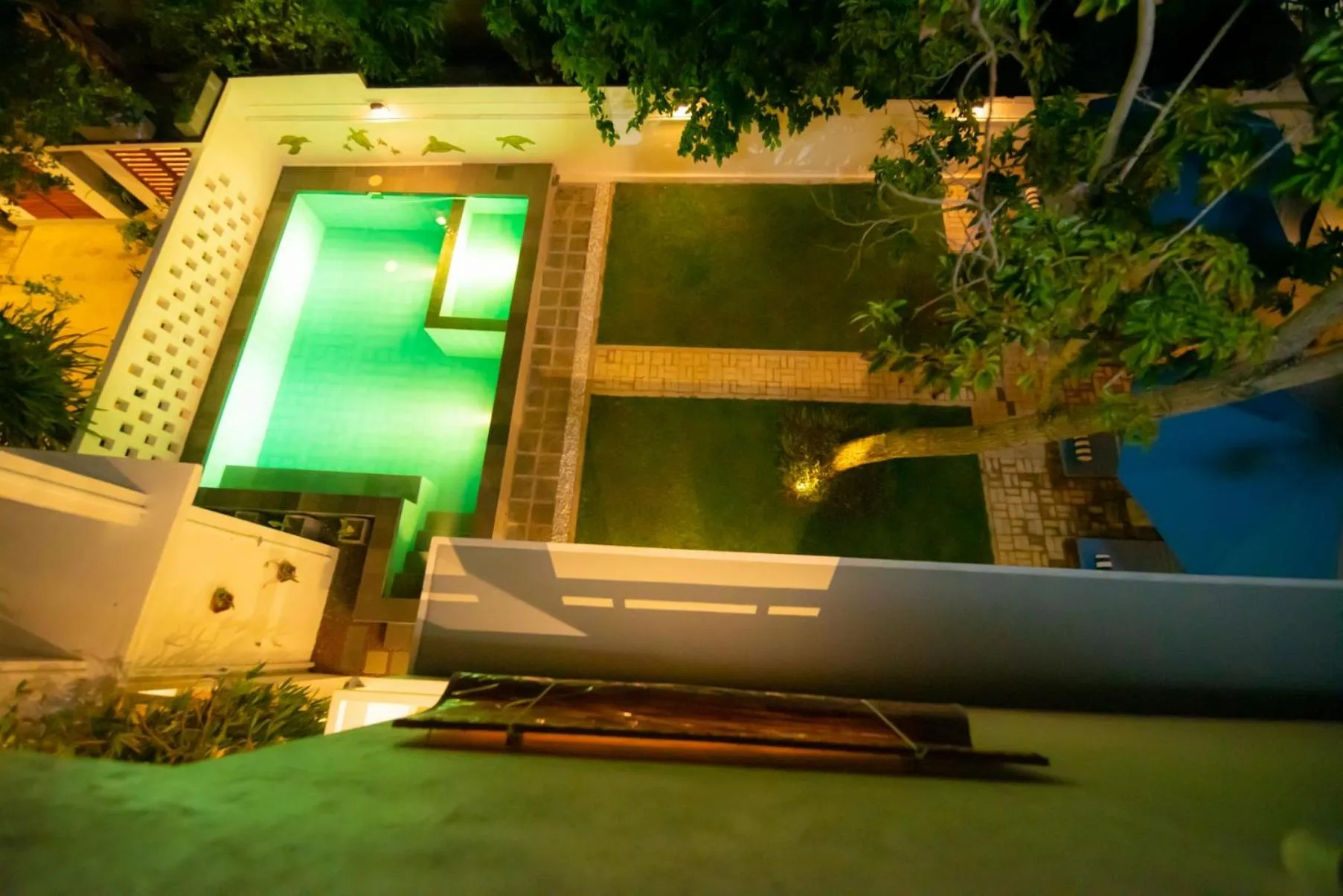 Swimming pool in The Residence Hikkaduwa