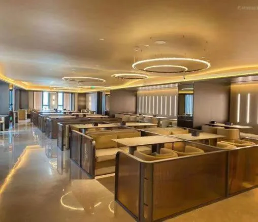 Restaurant/places to eat in Shanghai Changfeng Business District Orange Crystal Hotel