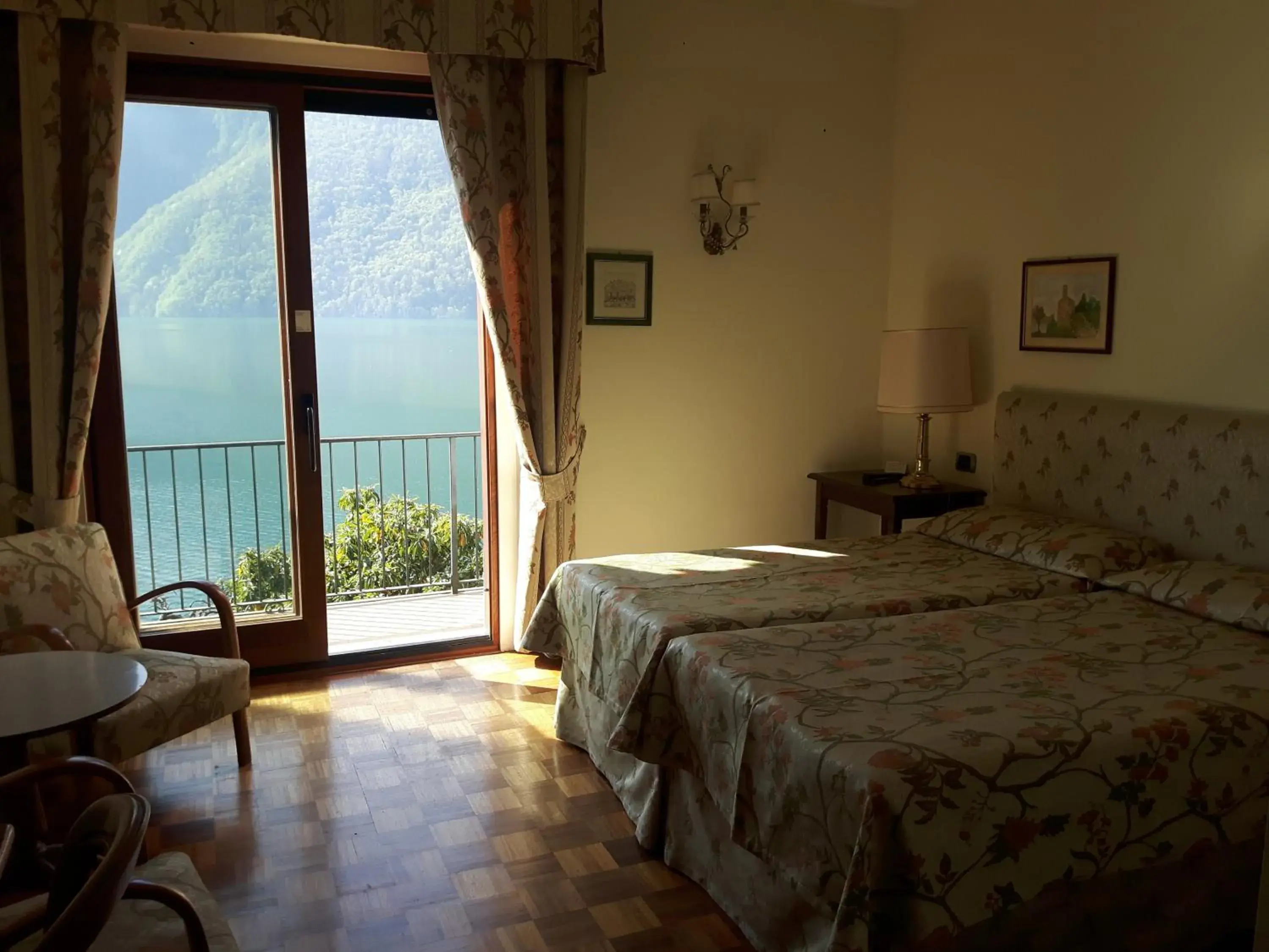 Twin Room with Lake View - single occupancy in Hotel Stella D'Italia Twin Room with Lake View - single occupancy in Hotel Stella D'Italia