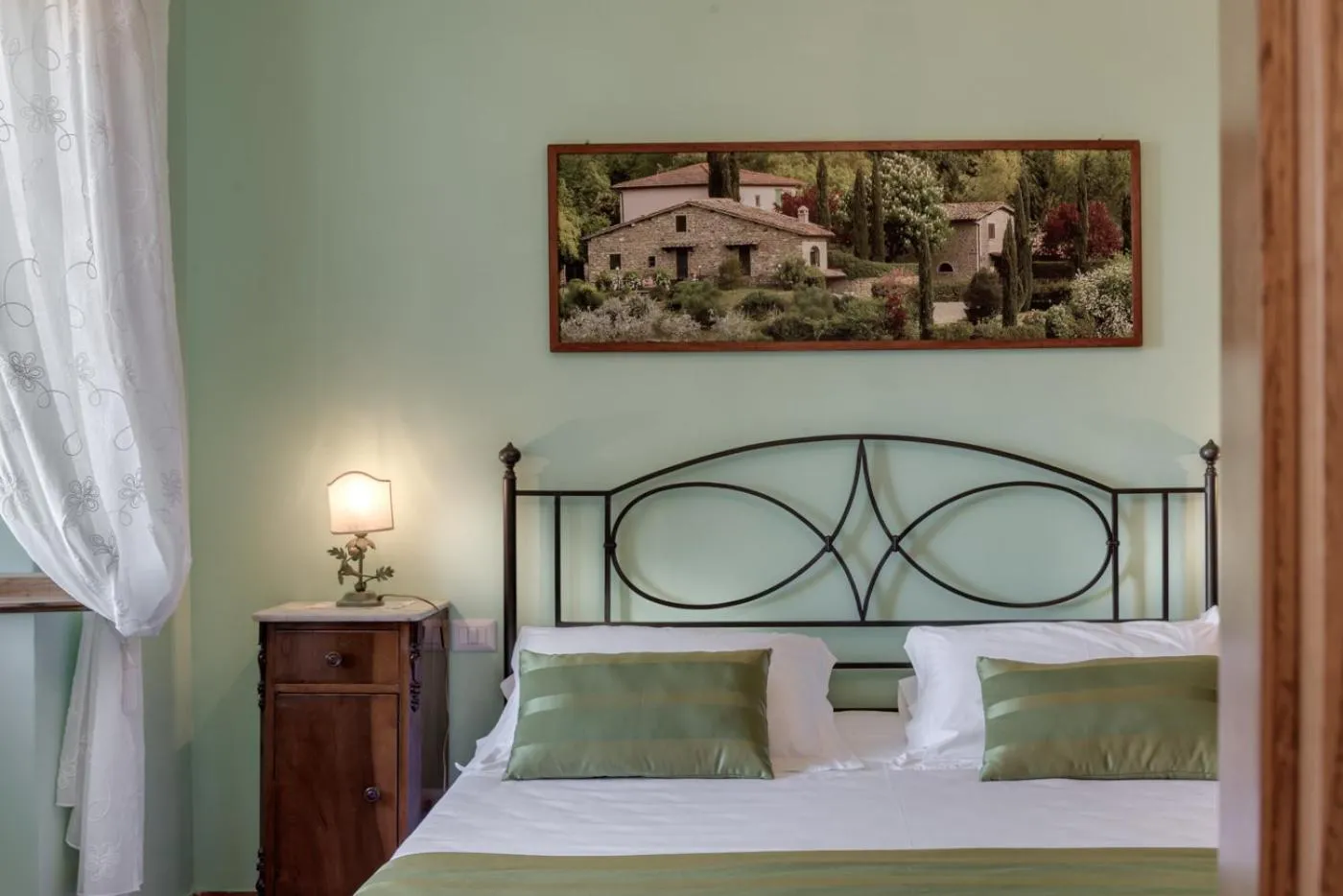 Bedroom, Bed in Castellinuzza