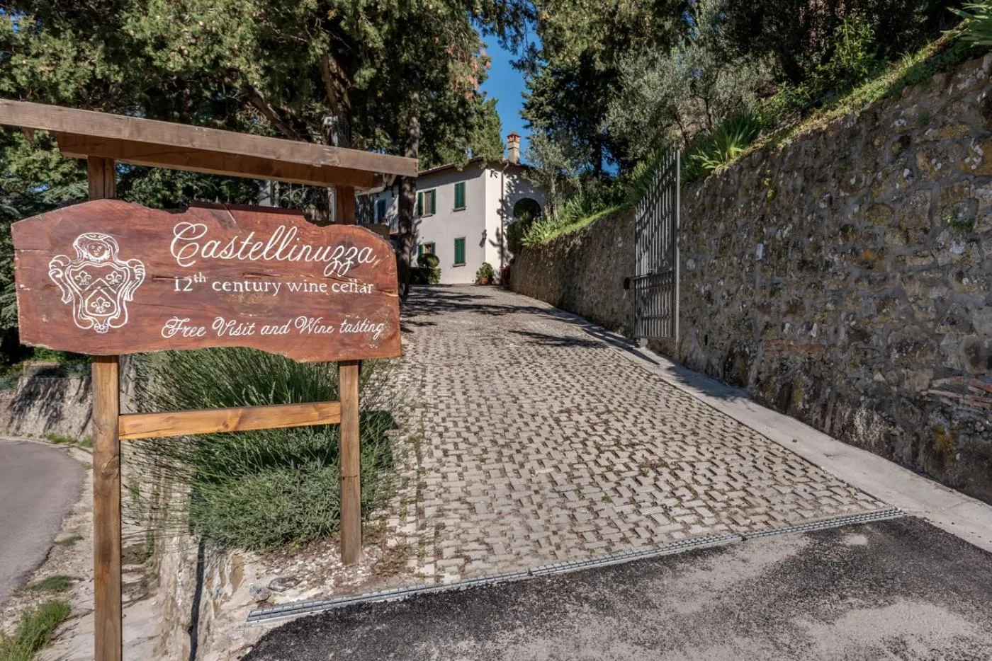 Property logo or sign in Castellinuzza