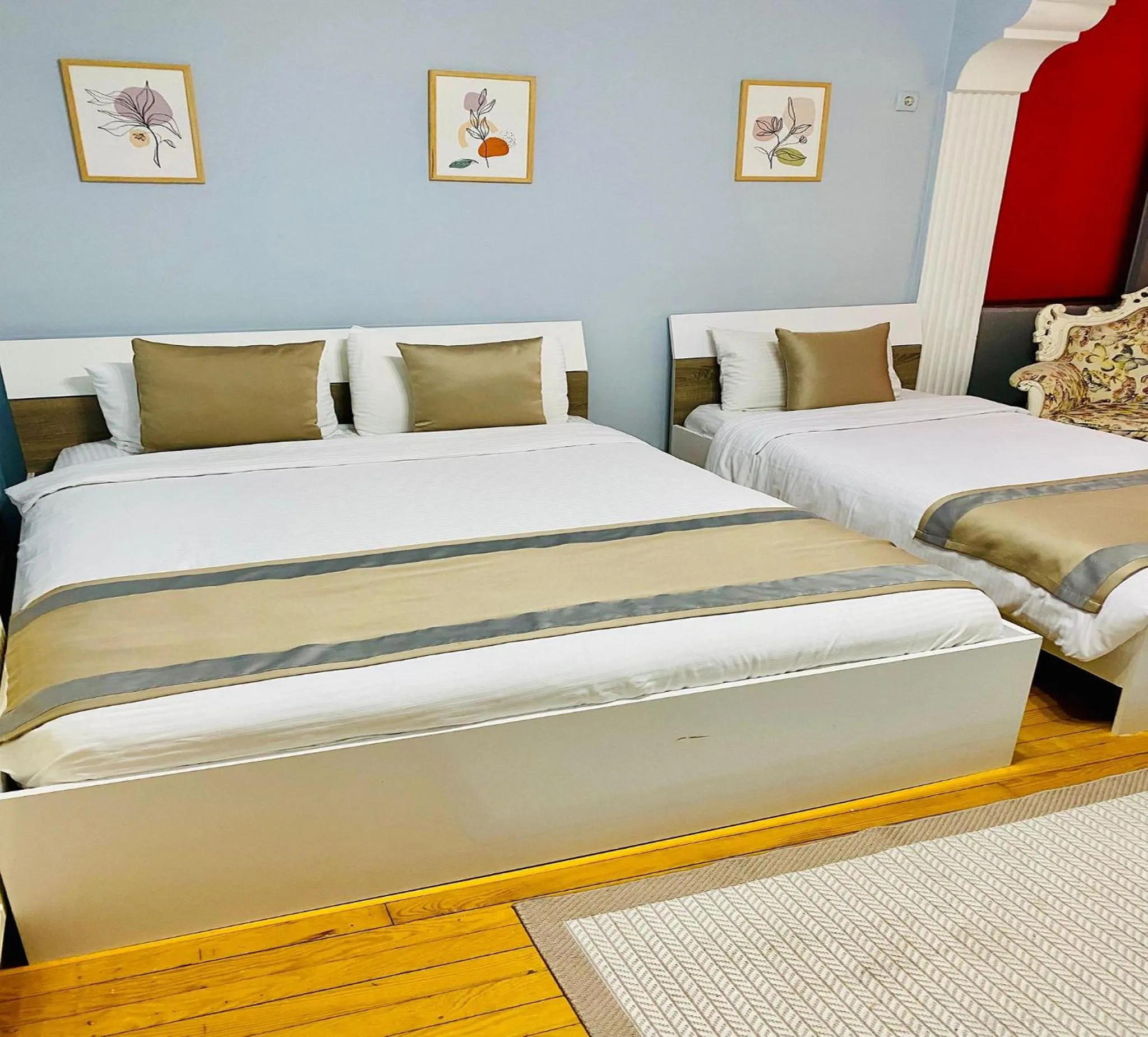 Bedroom, Bed in Unique Suite Hotel