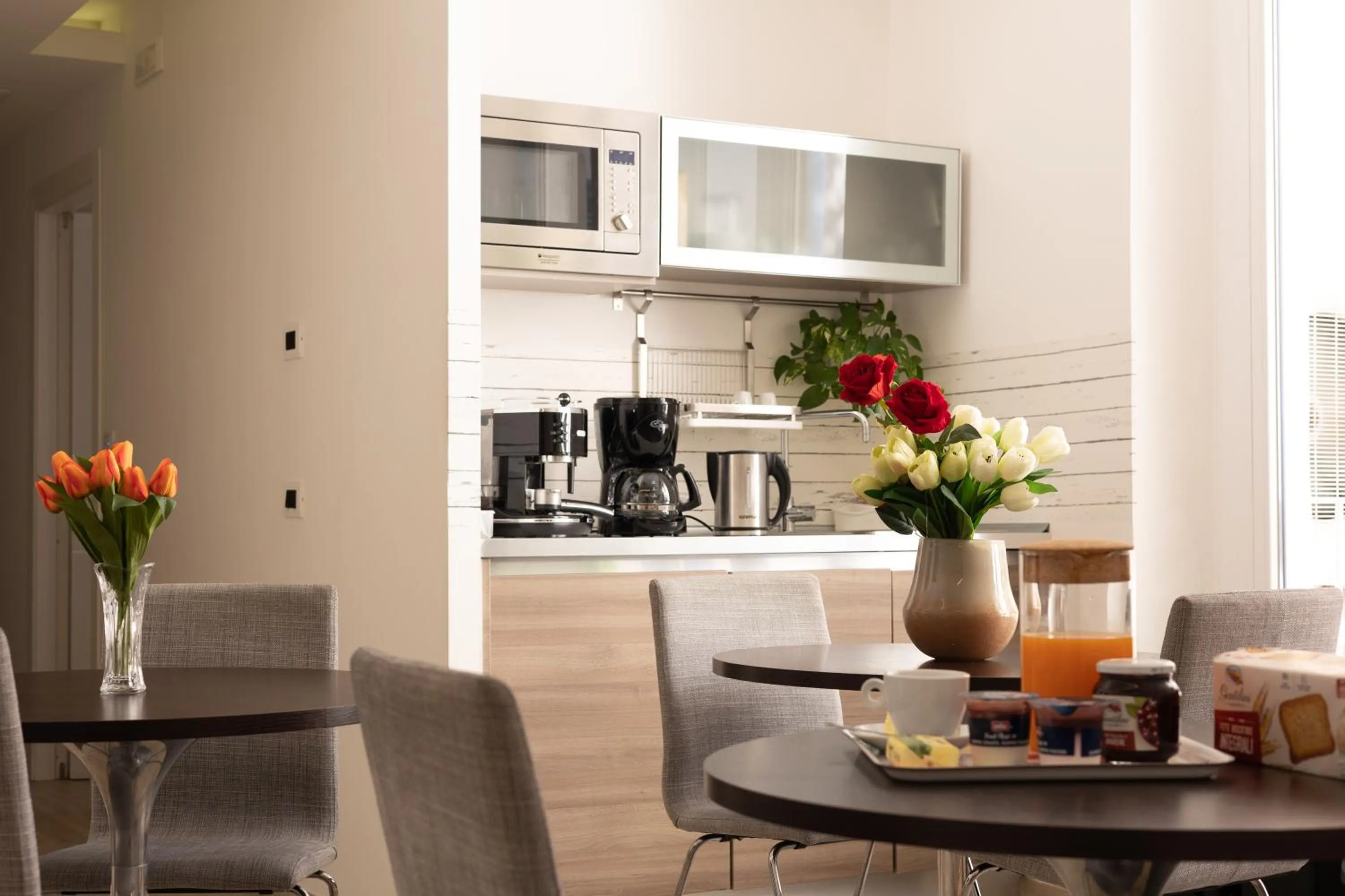 Internal: Not applicable to any particular room in Maison Maneli