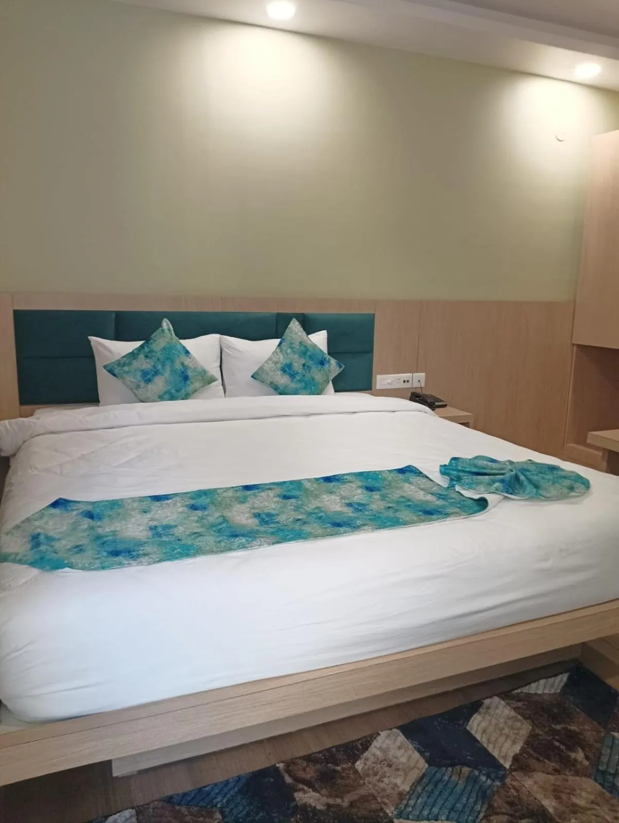 Bed in Hotel Global Retreat