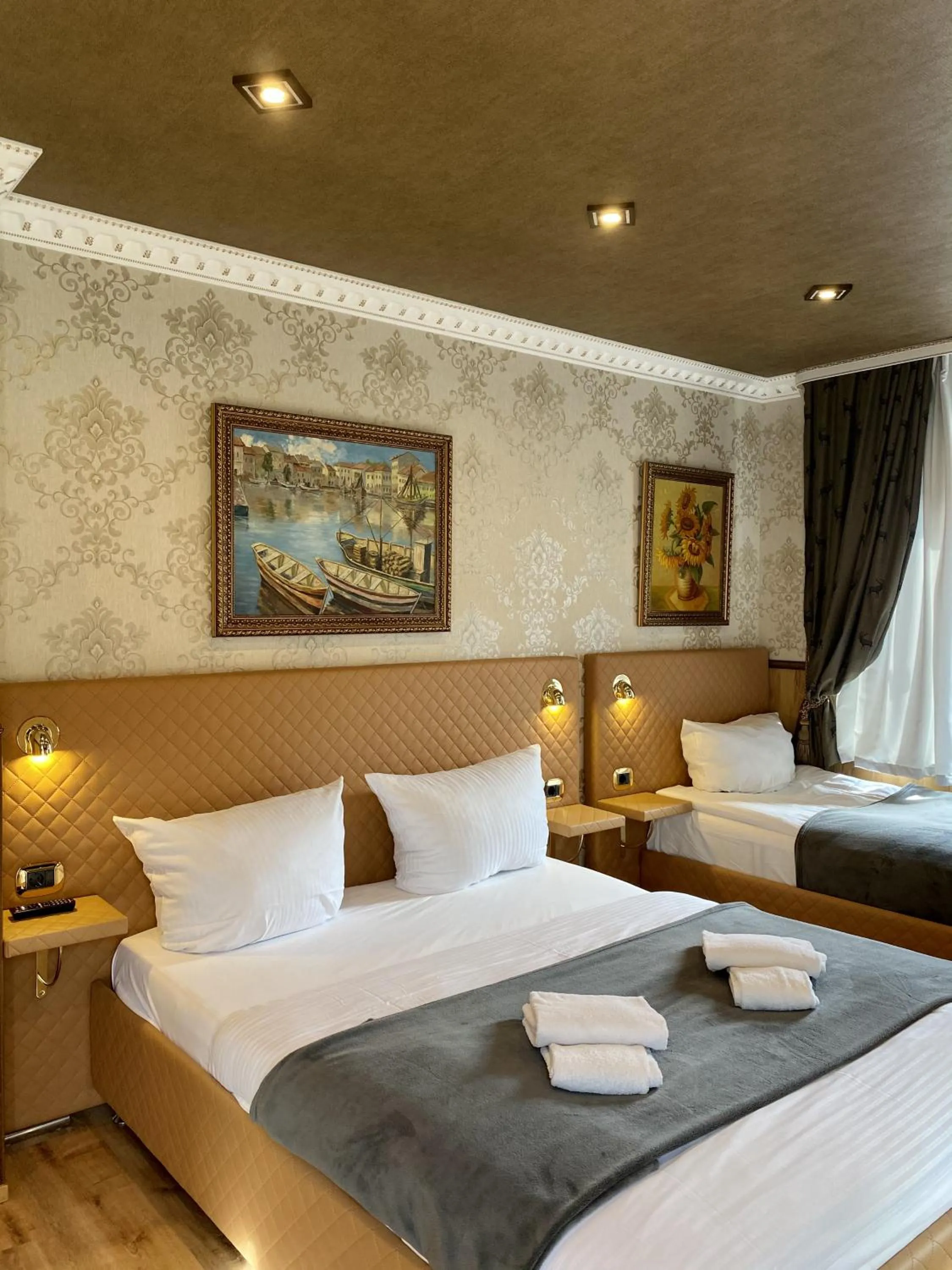 Suite with Balcony in Hotel Zum Lamm