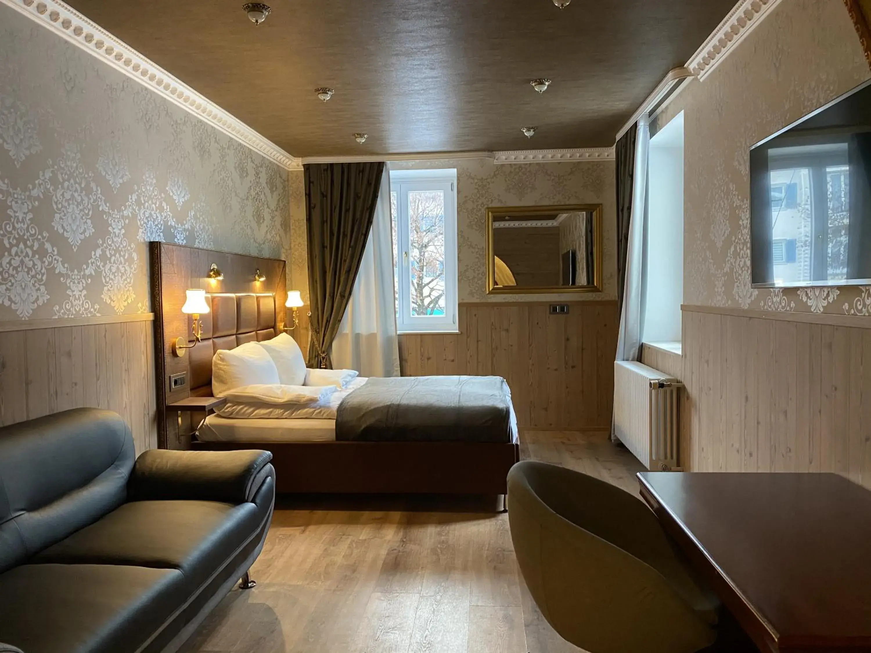 Comfort Triple Room in Hotel Zum Lamm Comfort Triple Room in Hotel Zum Lamm