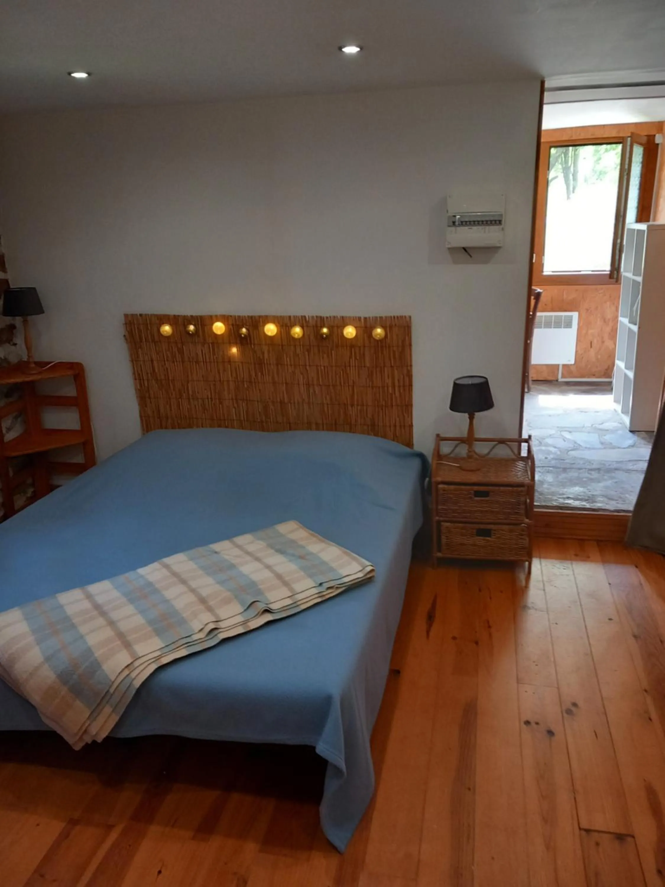 Bed in les cèdres bleus de Joany