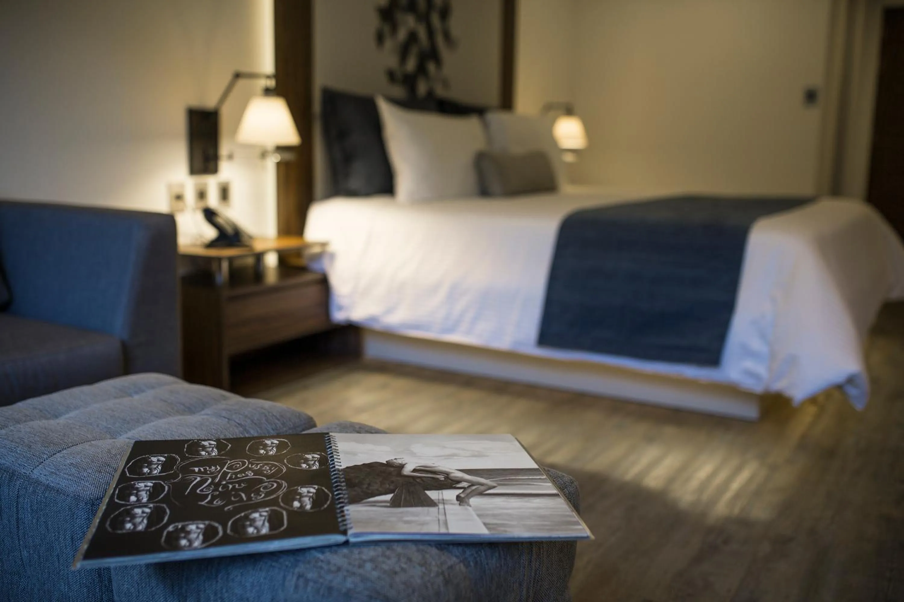 Living room, Bed in Flow Condesa - Adults Only