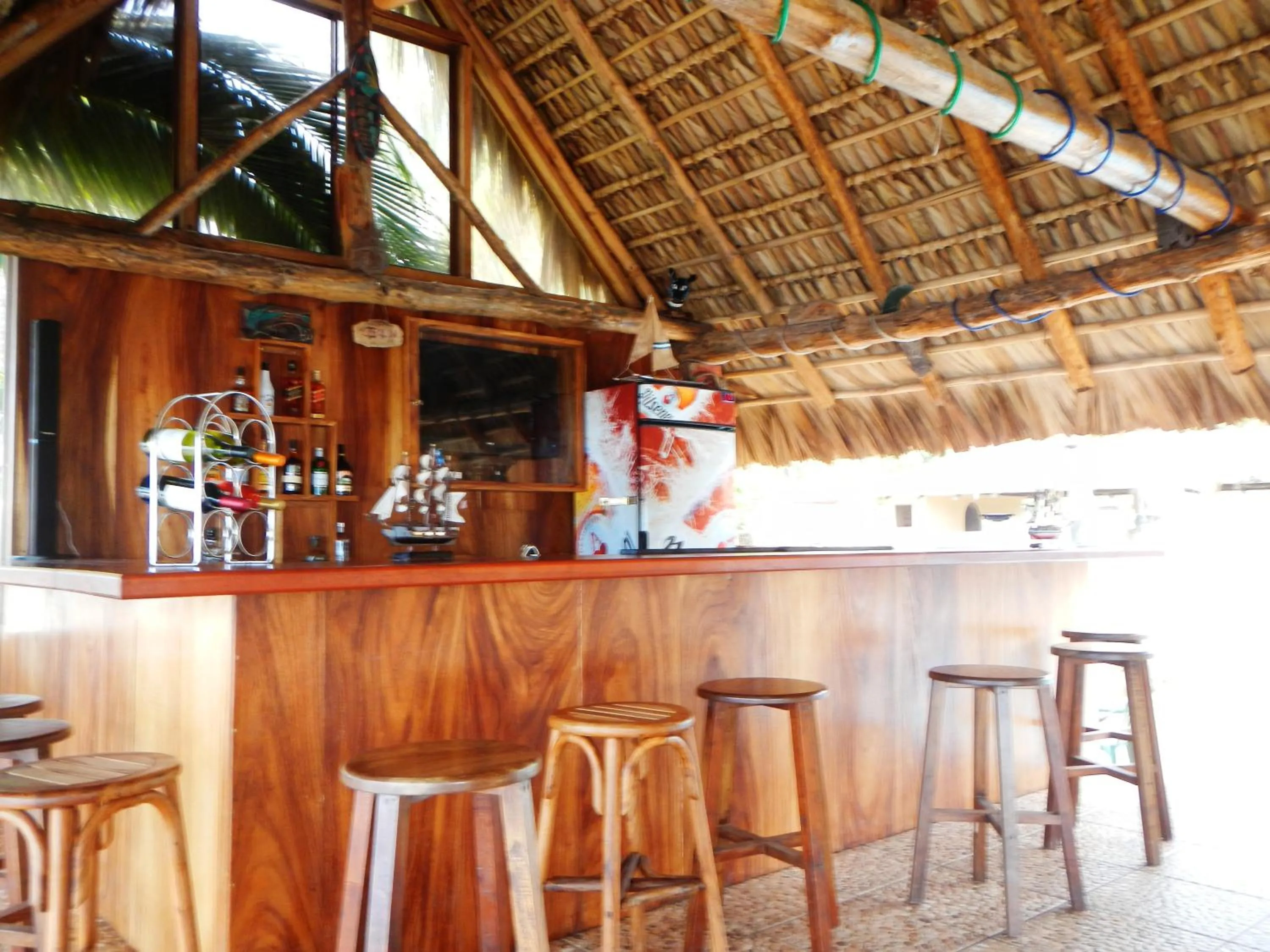Lounge or bar in Punta Roca Surf Resort
