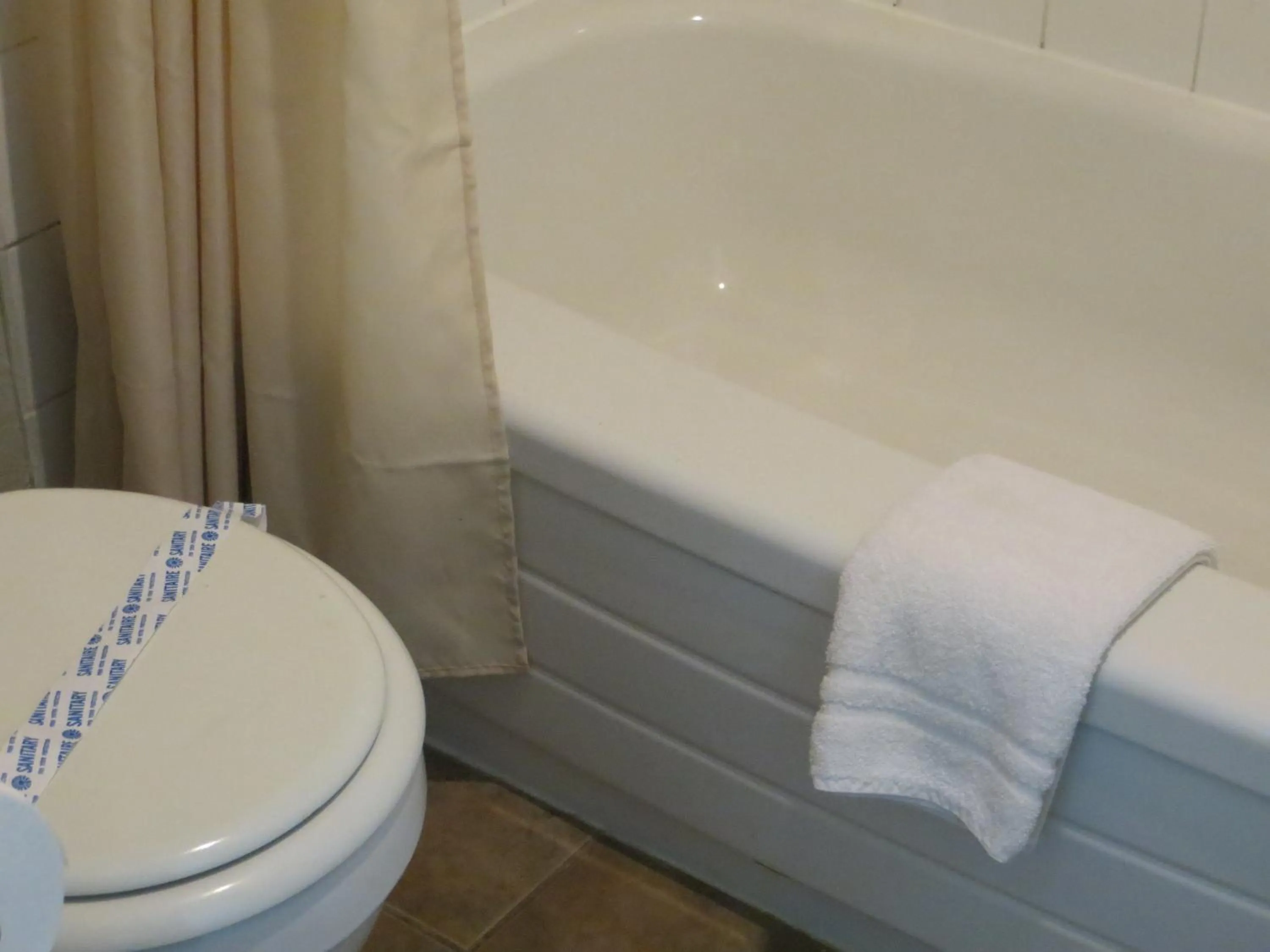 Bathroom in Red Carpet Inn & Suites