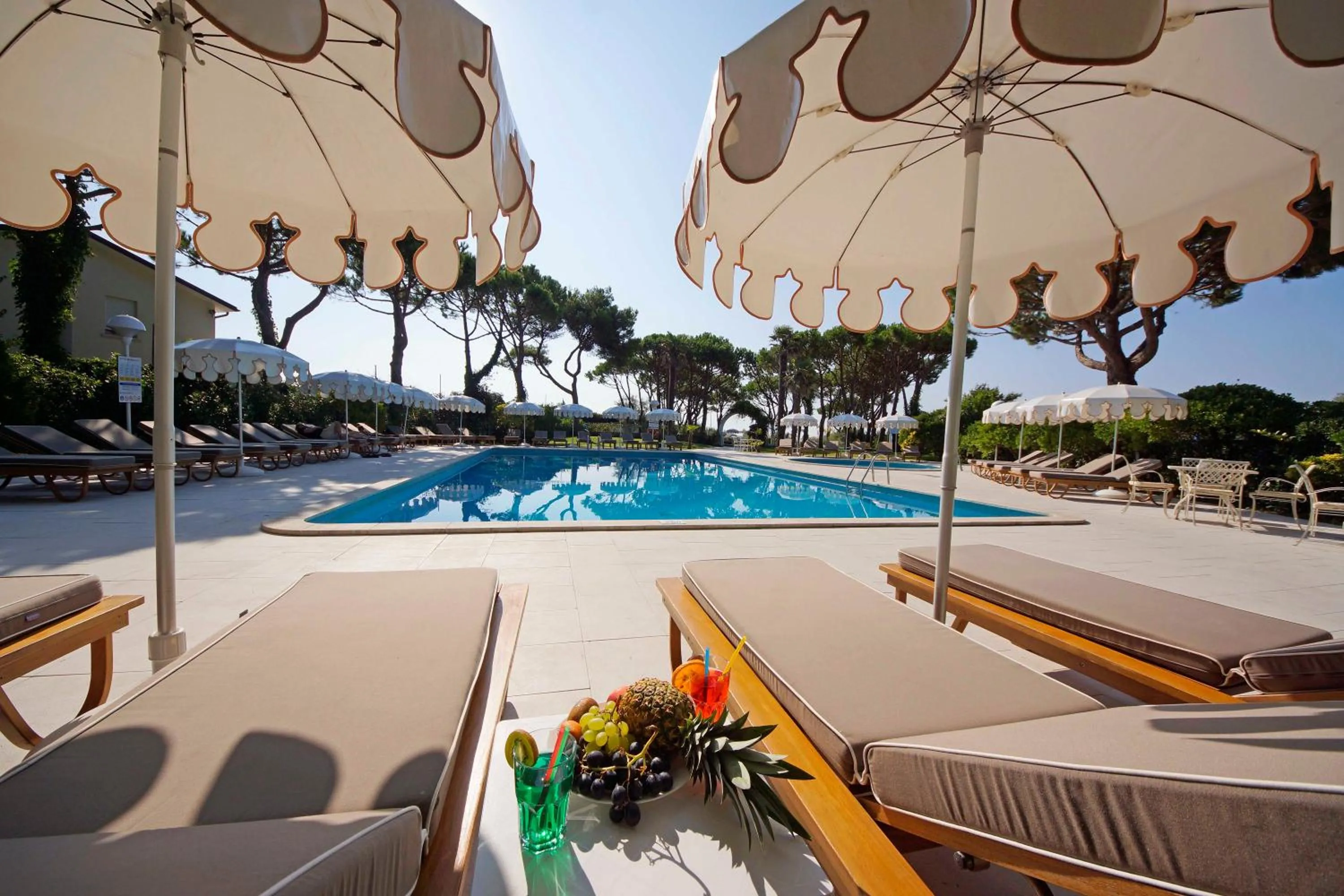 Pool view in Park Hotel Maracaibo