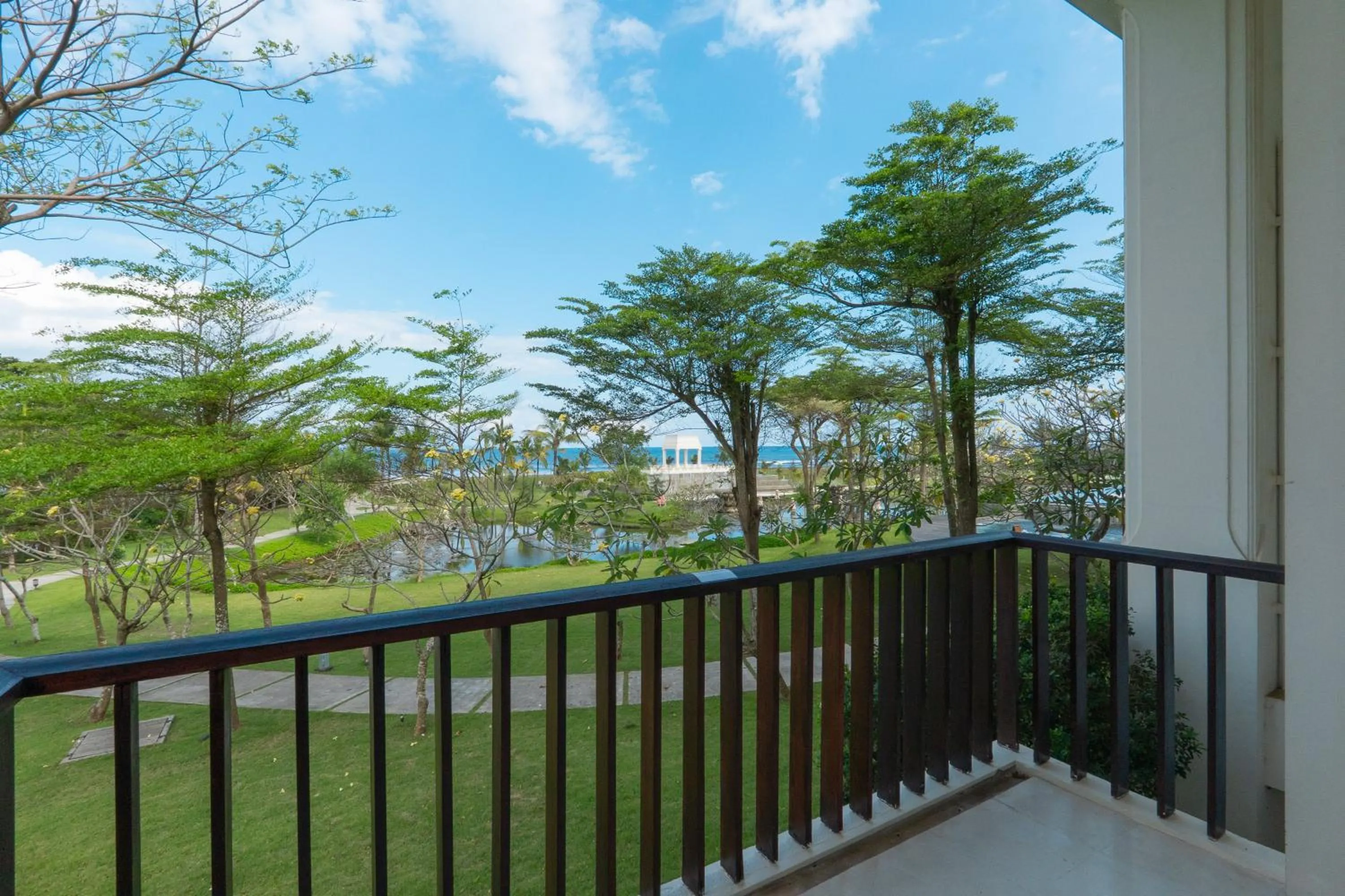 Photo of the whole room in Rumah Luwih Bali by IHG