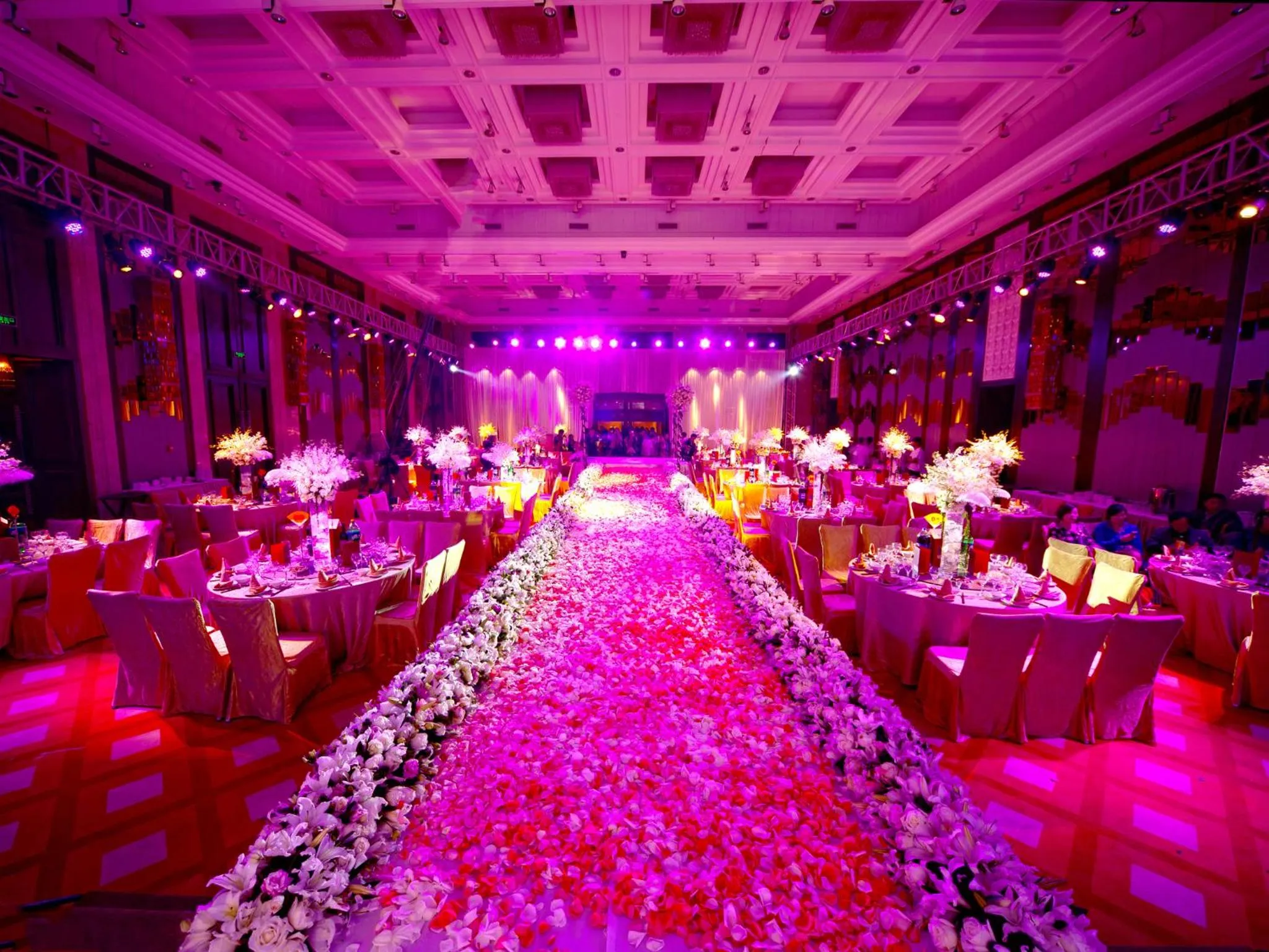 Banquet/Function facilities in Optics Valley Kingdom Plaza Wuhan