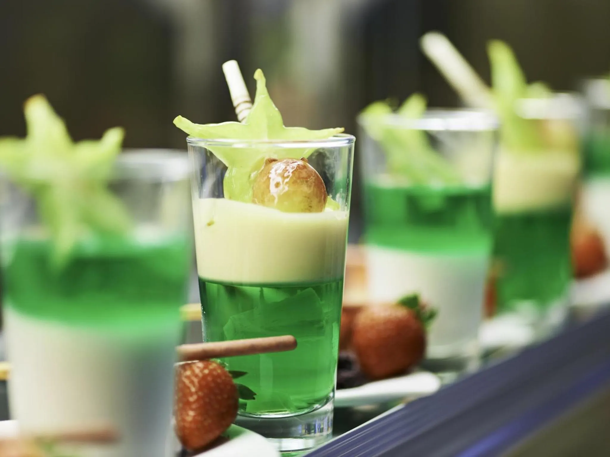 Food and drinks in Optics Valley Kingdom Plaza Wuhan