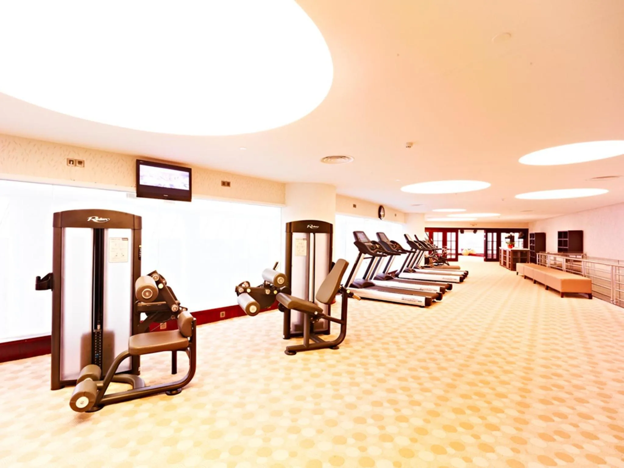 Fitness centre/facilities in Optics Valley Kingdom Plaza Wuhan