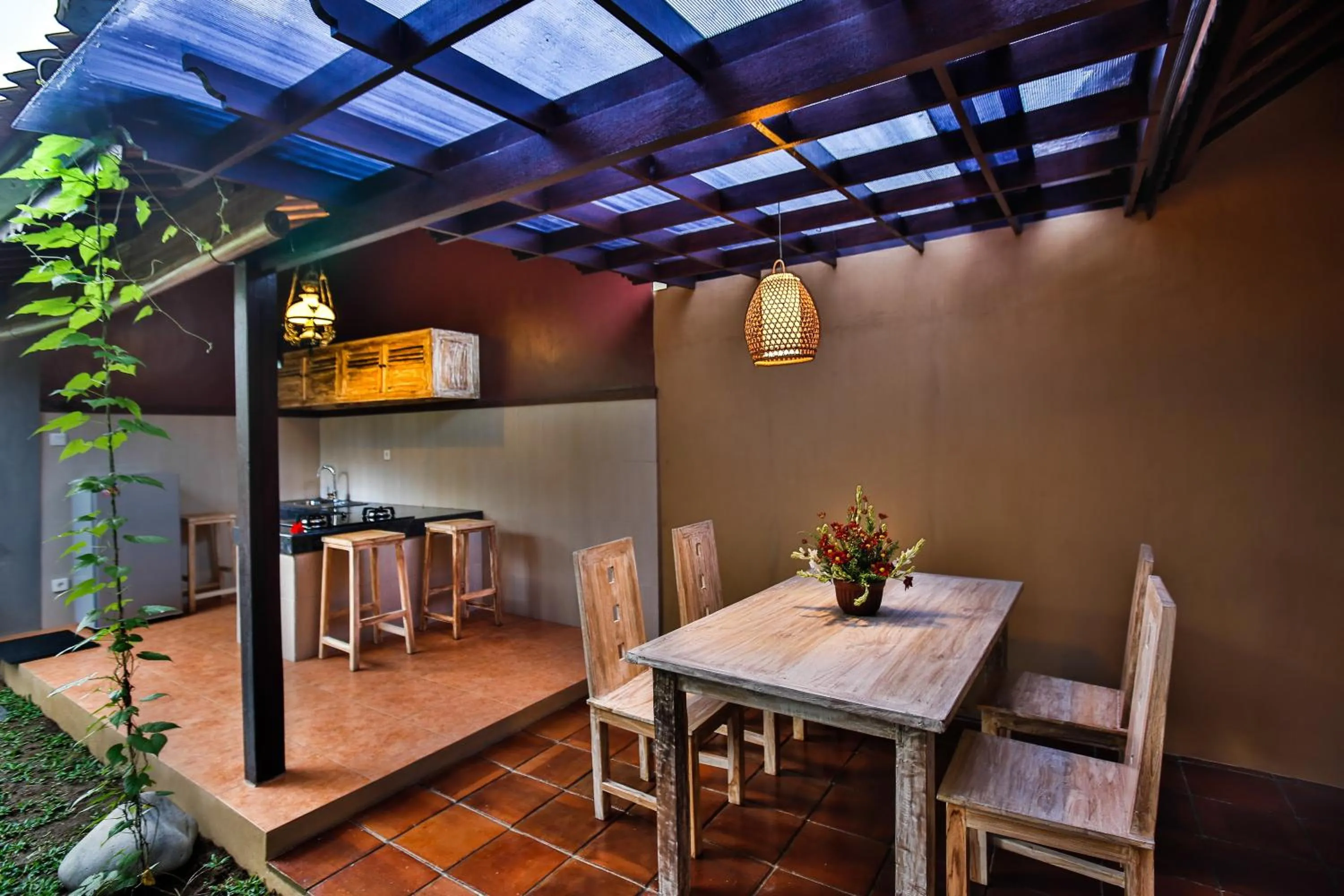 Restaurant/places to eat in Villa Nini