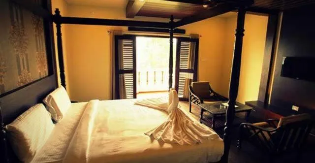 Balcony/Terrace, Bed in Summer House Resort