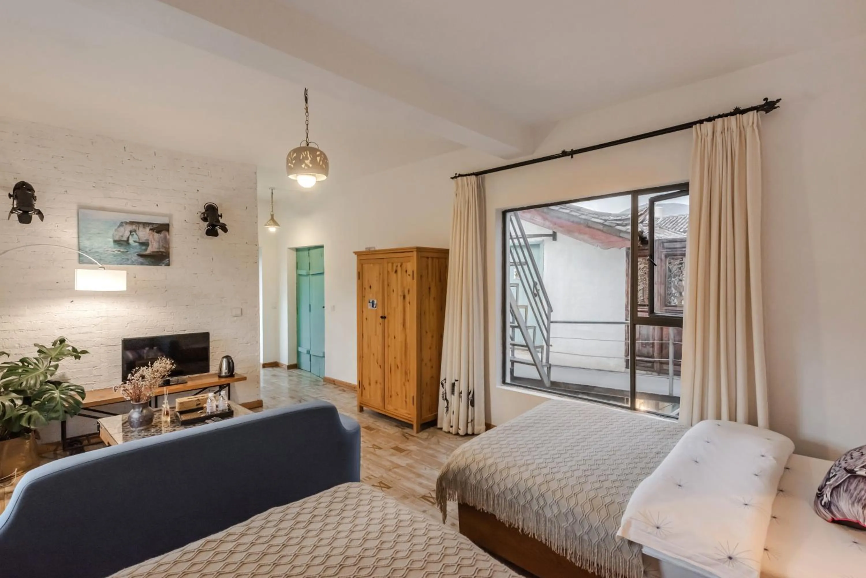 Bed in Baisha Flamingo Hotel