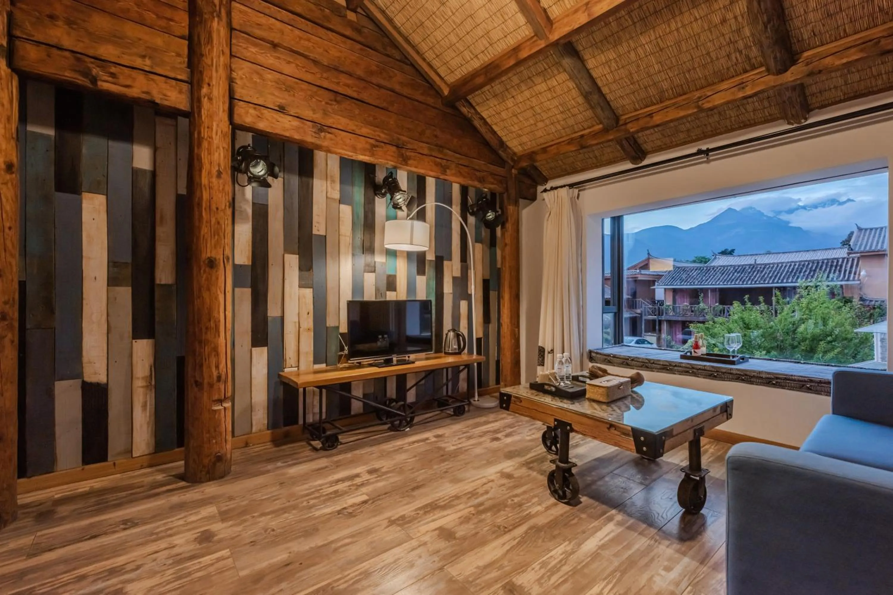 Baisha Flamingo Hotel