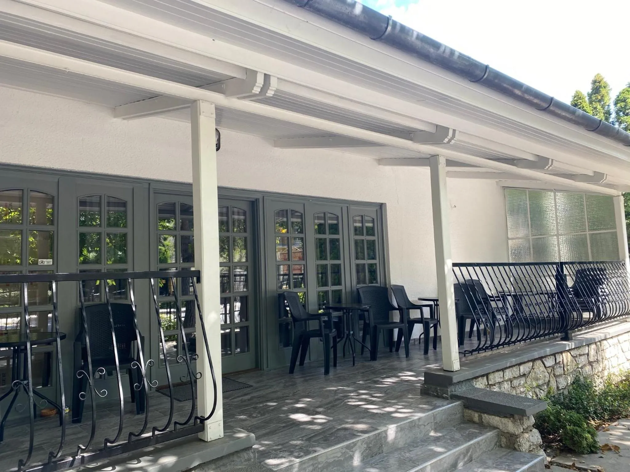 Holiday Apartmanház