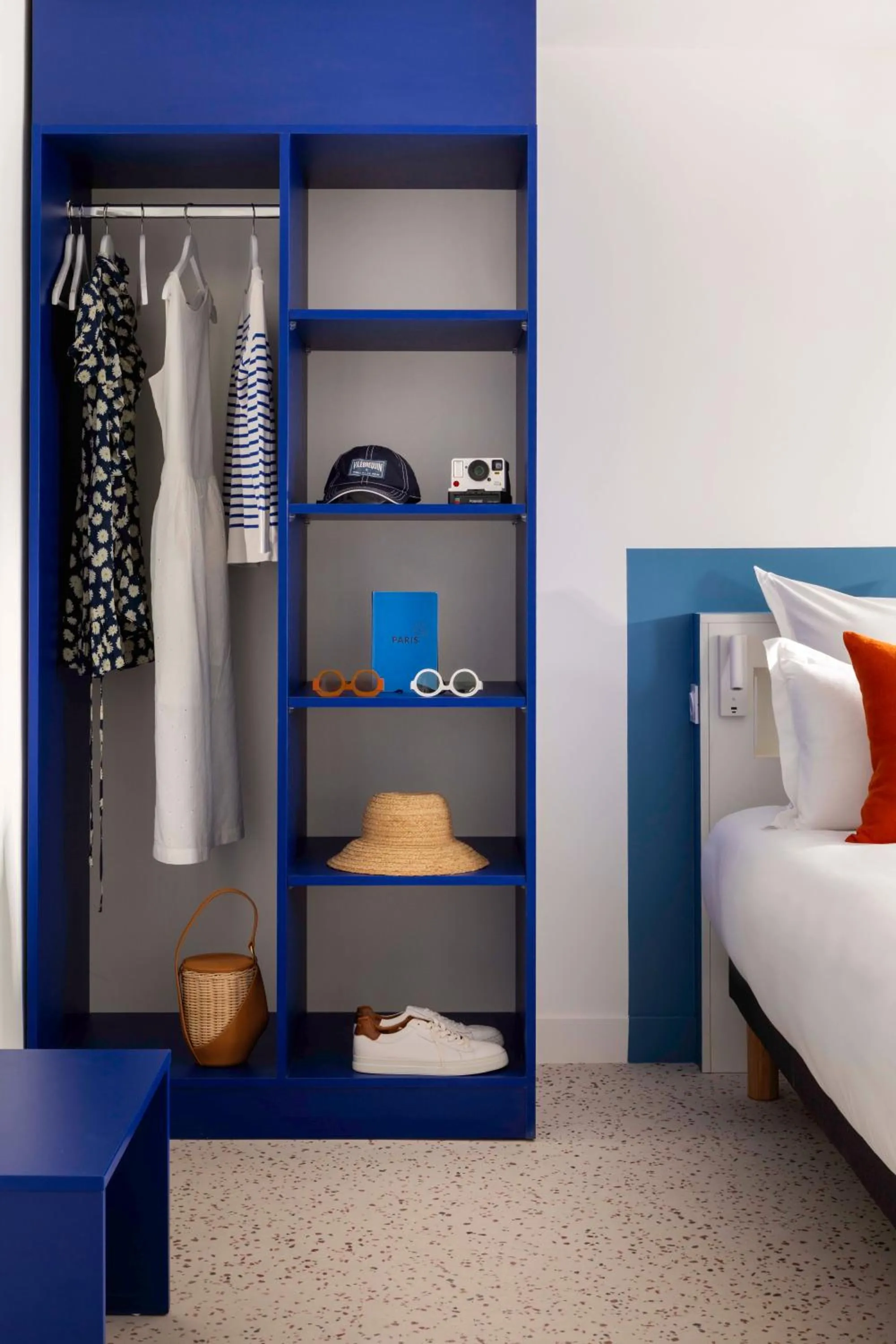 wardrobe, Bed in Seb & Co