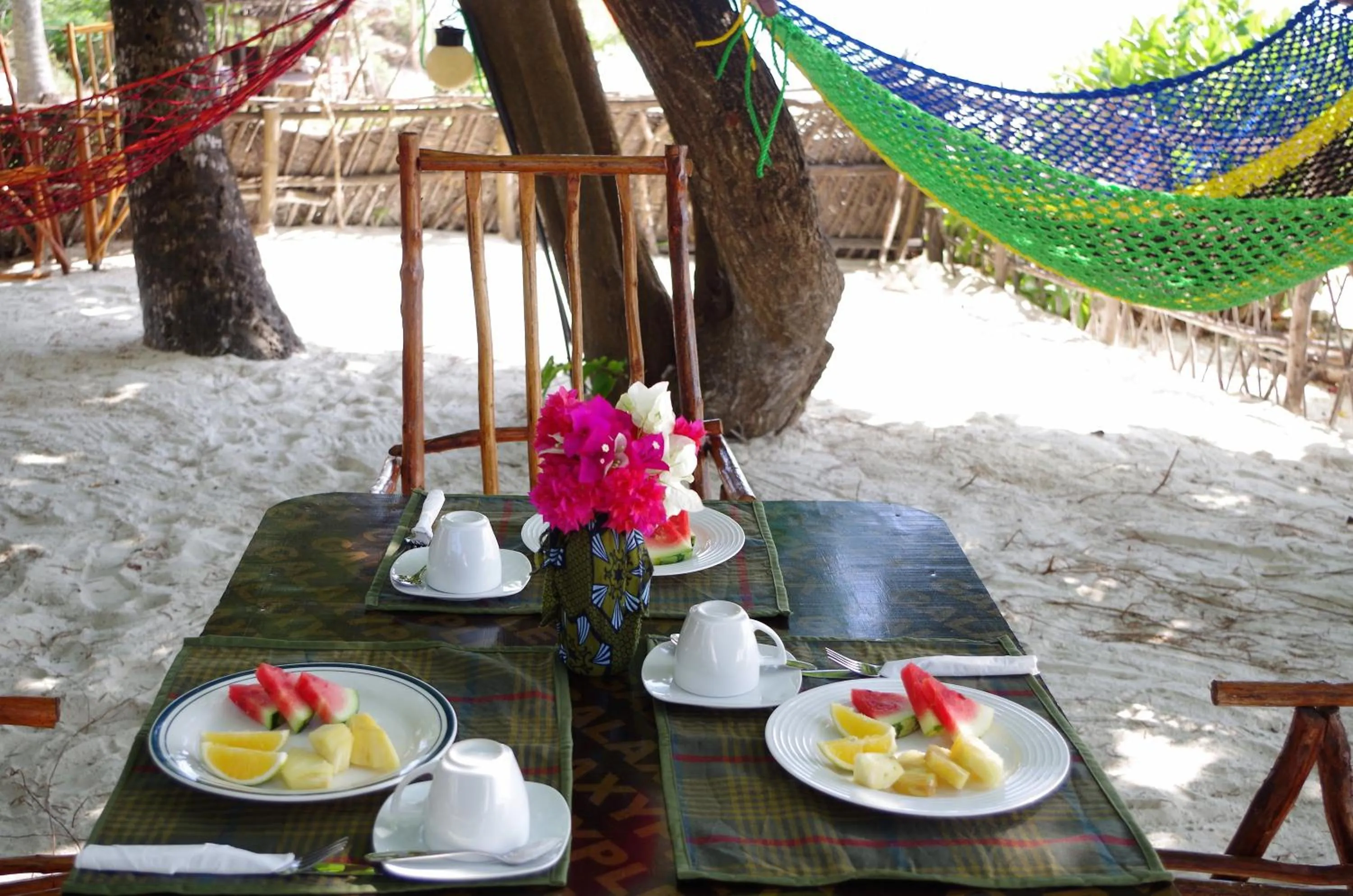 Breakfast in Kimte Beach Lodge