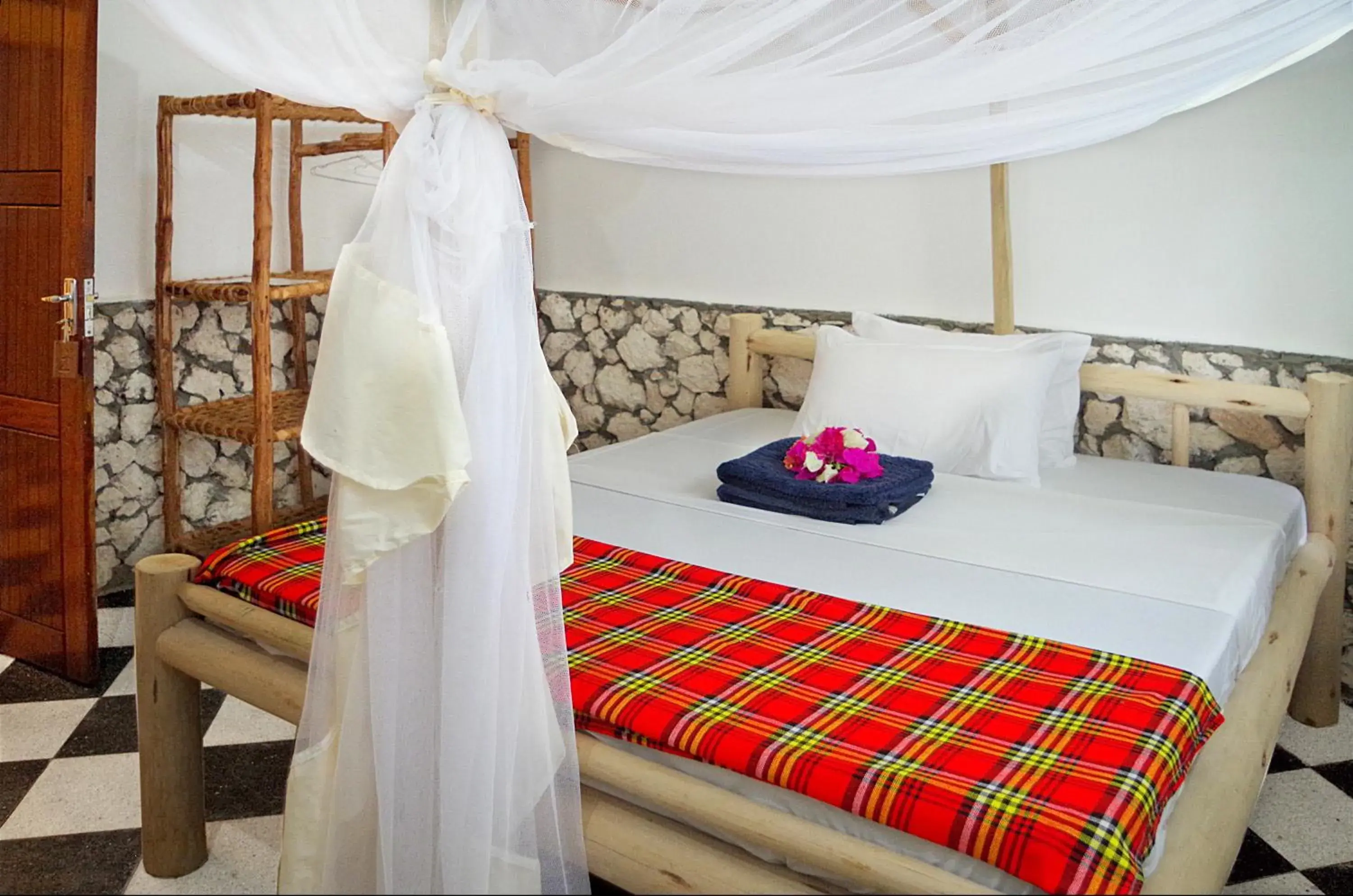 Double Room with Shared Bathroom in Kimte Beach Lodge Double Room with Shared Bathroom in Kimte Beach Lodge