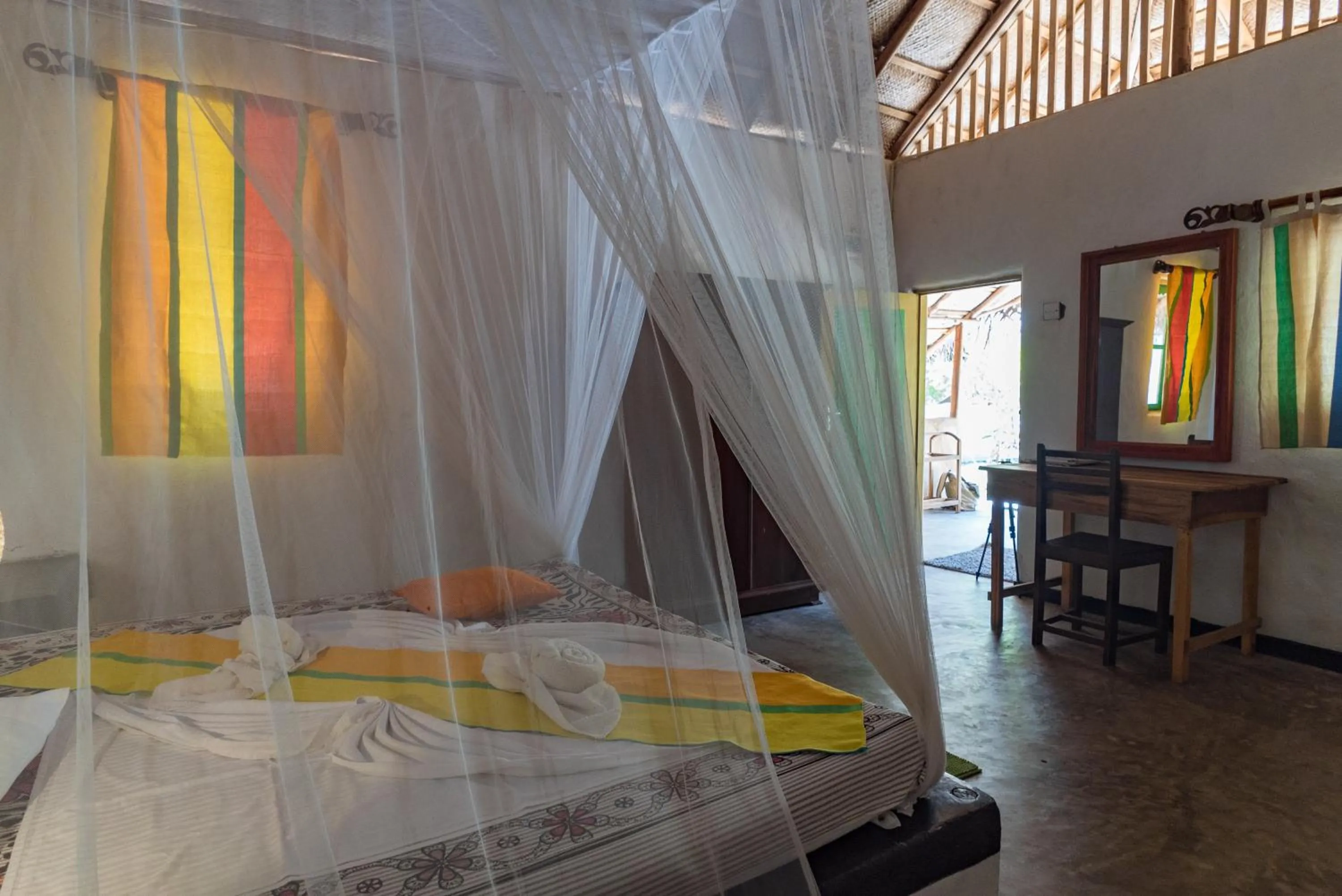 Bed in De Silva Wind Resort Kalpitiya - Kitesurfing School Sri Lanka