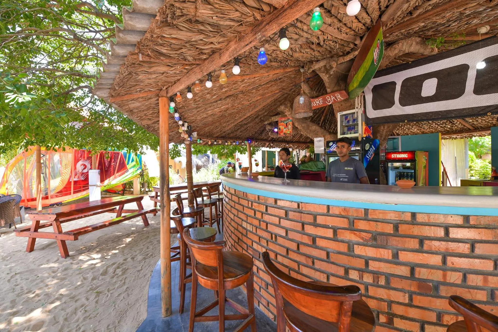 Restaurant/places to eat in De Silva Wind Resort Kalpitiya - Kitesurfing School Sri Lanka