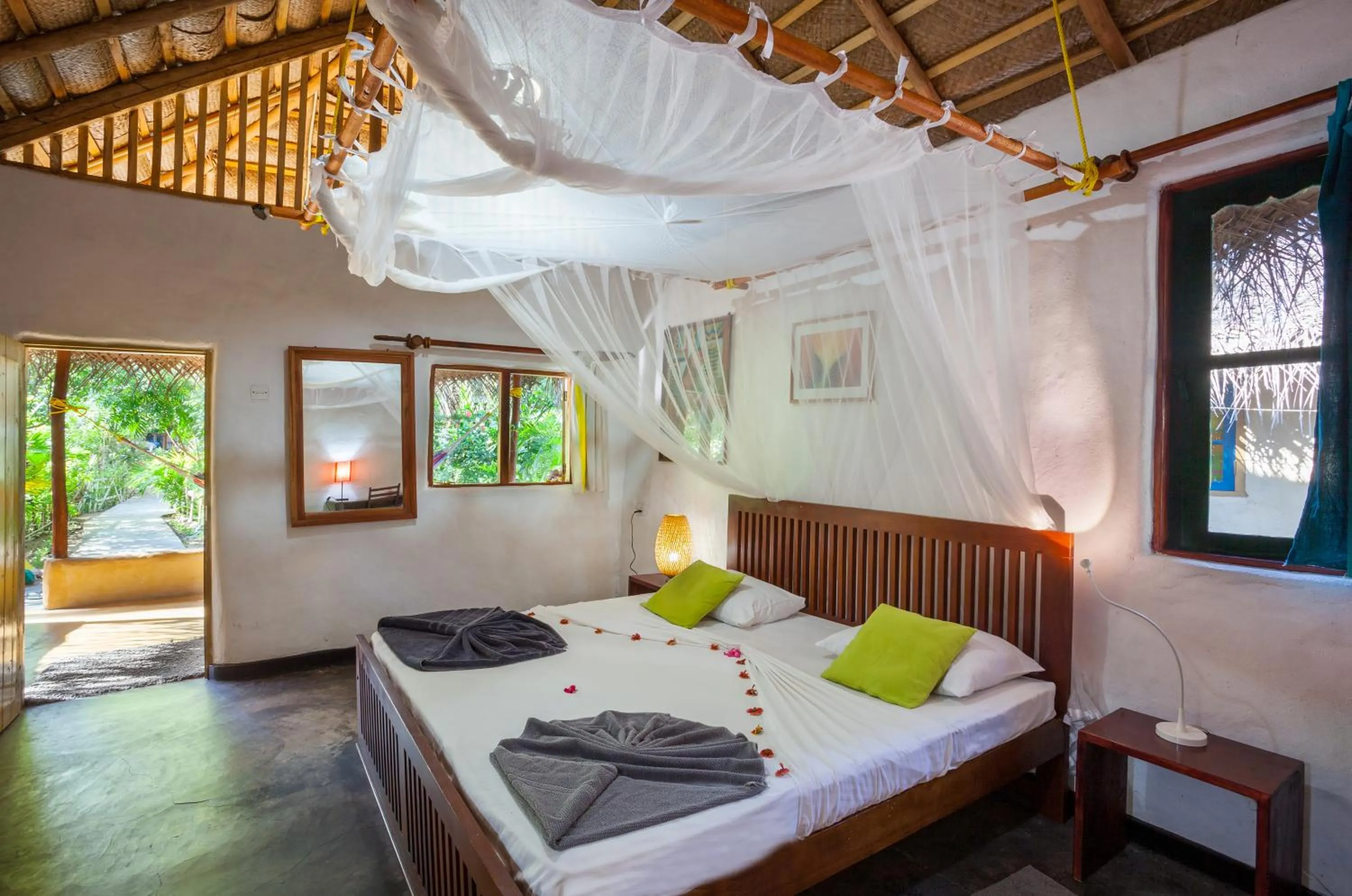Bed in De Silva Wind Resort Kalpitiya - Kitesurfing School Sri Lanka