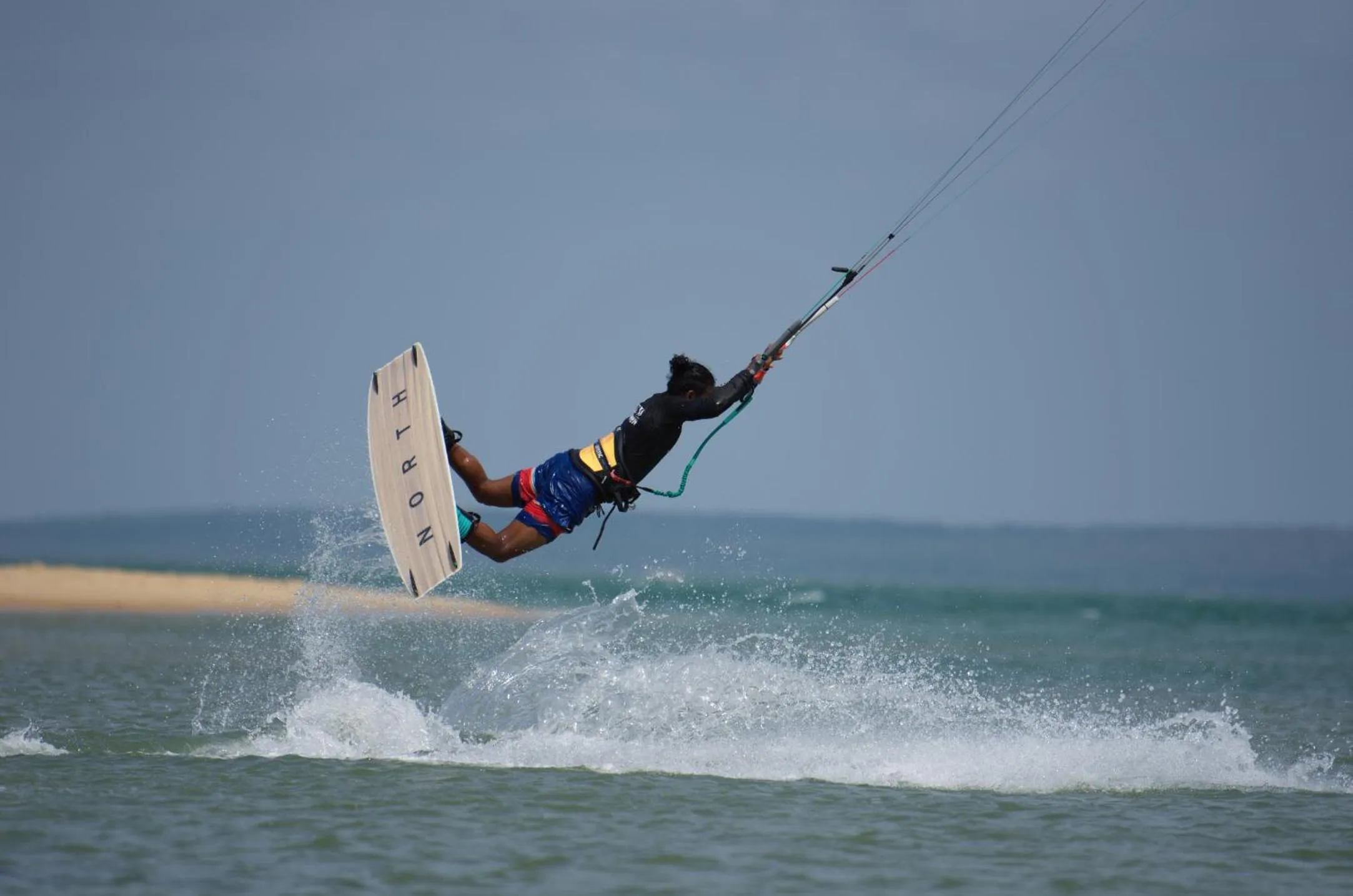 Shower in De Silva Wind Resort Kalpitiya - Kitesurfing School Sri Lanka