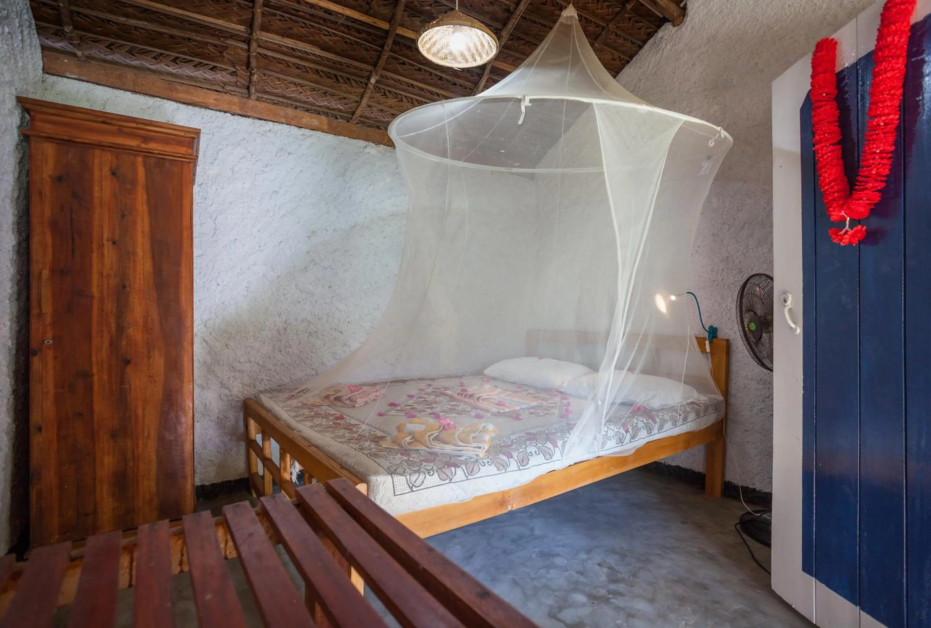 Bed in De Silva Wind Resort Kalpitiya - Kitesurfing School Sri Lanka