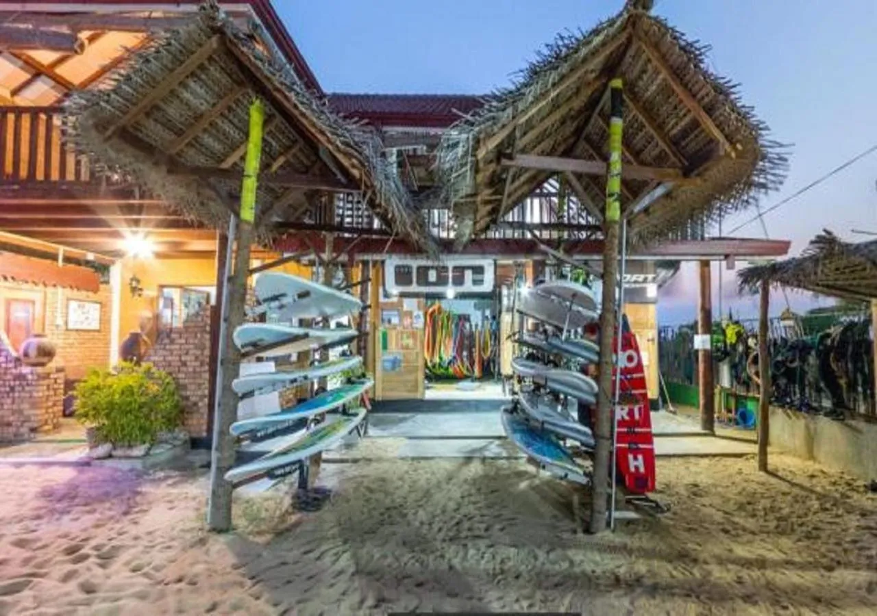 De Silva Wind Resort Kalpitiya - Kitesurfing School Sri Lanka