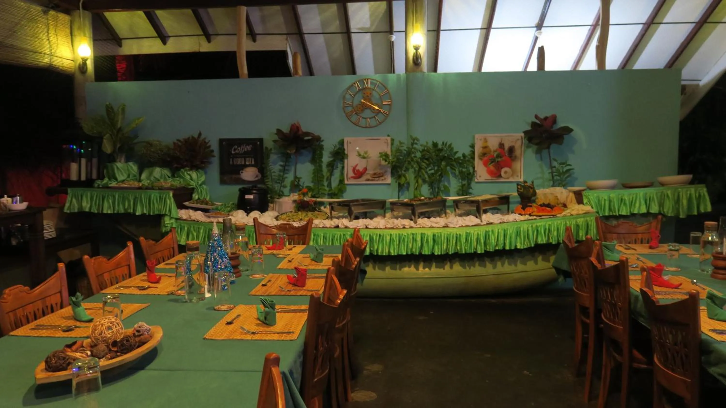 Restaurant/places to eat in De Silva Wind Resort Kalpitiya - Kitesurfing School Sri Lanka