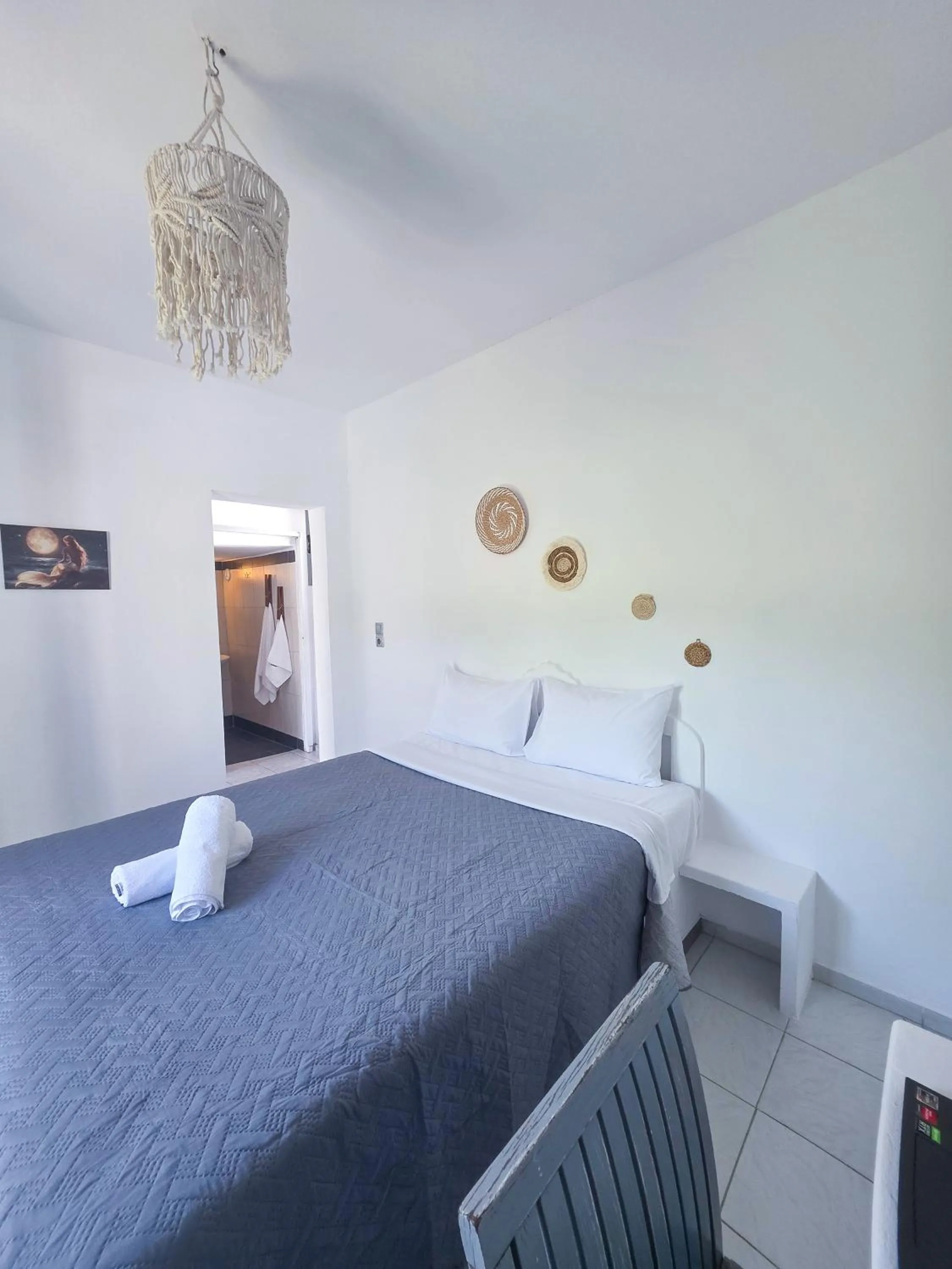 Large Double Room in Calypso Heaven