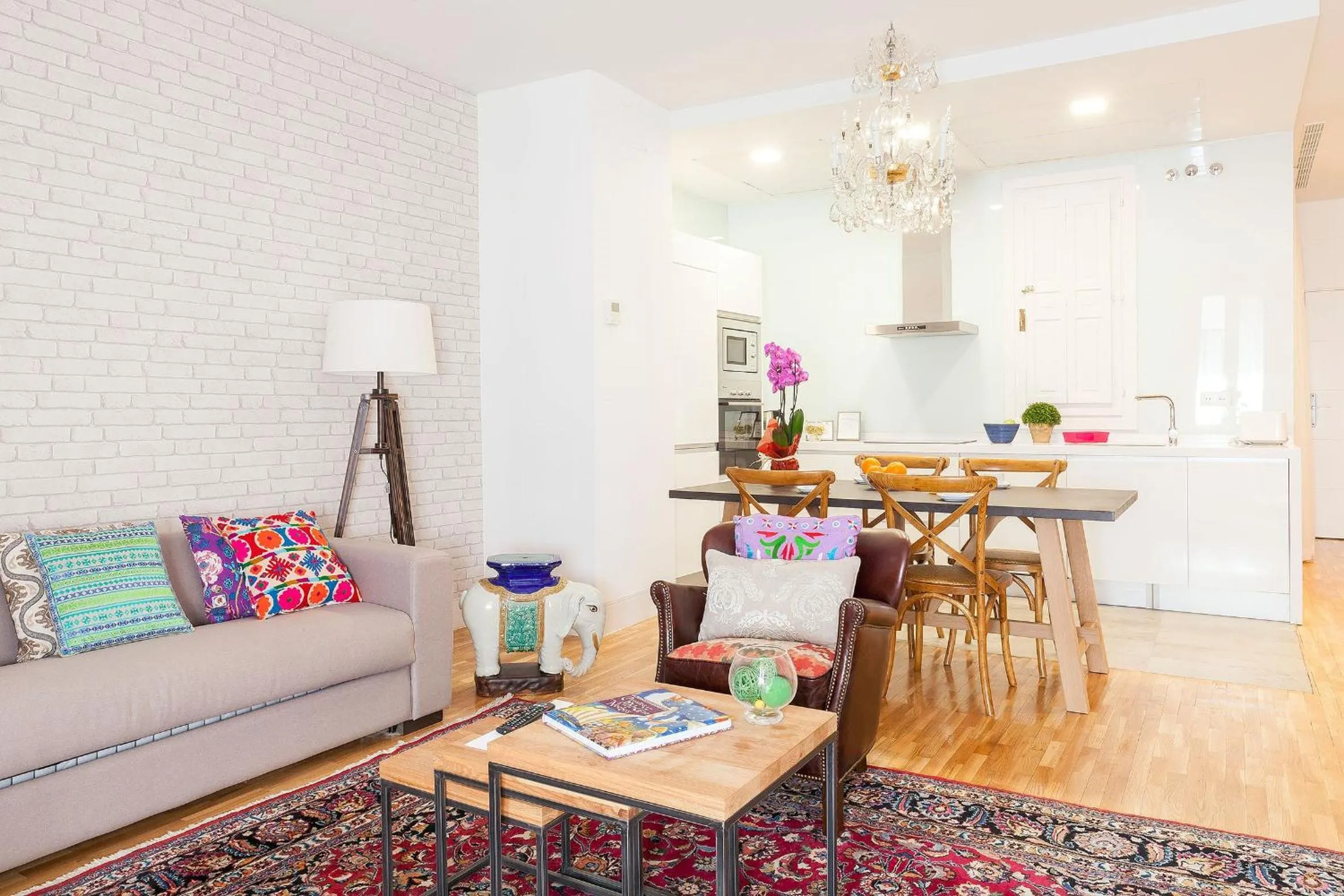 Seating area in Palacio Conde Miranda