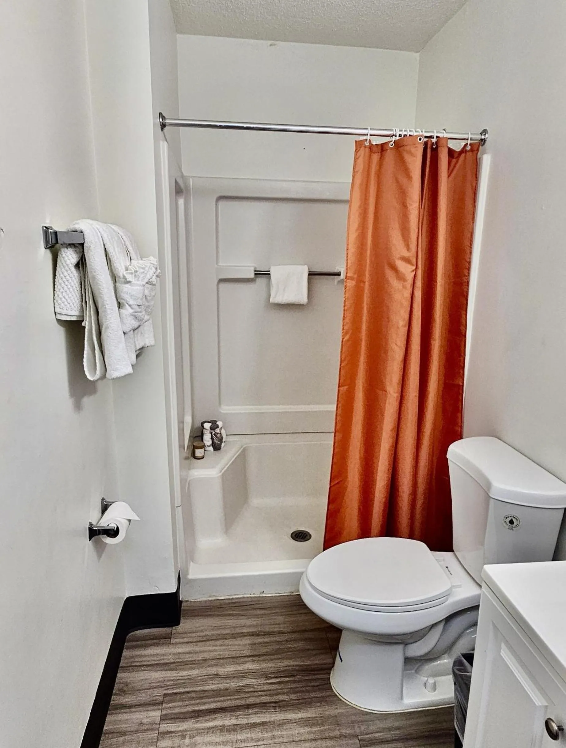 Bathroom in Siegel Select Orange Park