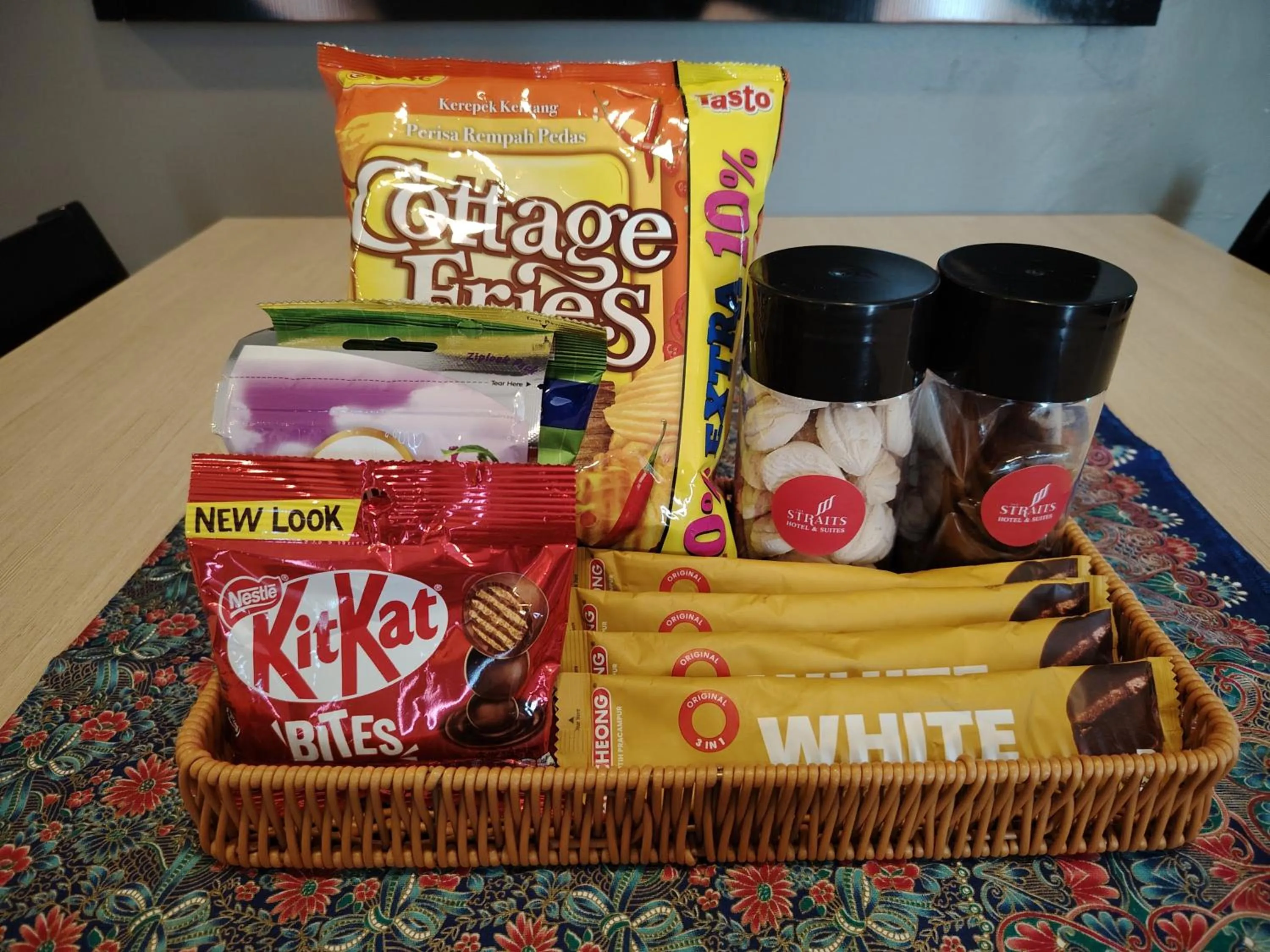 Food and drinks in ASIA MELAKA HOTEL managed by The Straits Hotel & Suites 马六甲亚逸酒店