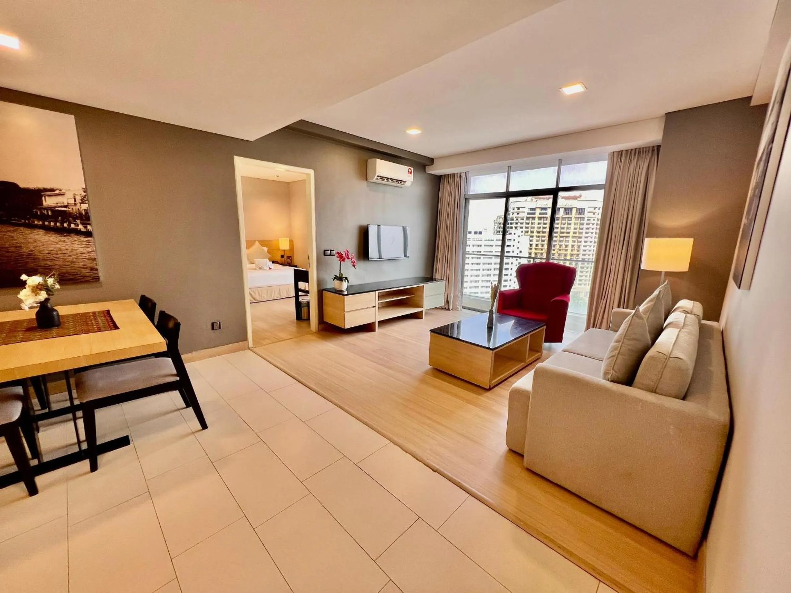 Bed in ASIA MELAKA HOTEL managed by The Straits Hotel & Suites 马六甲亚逸酒店