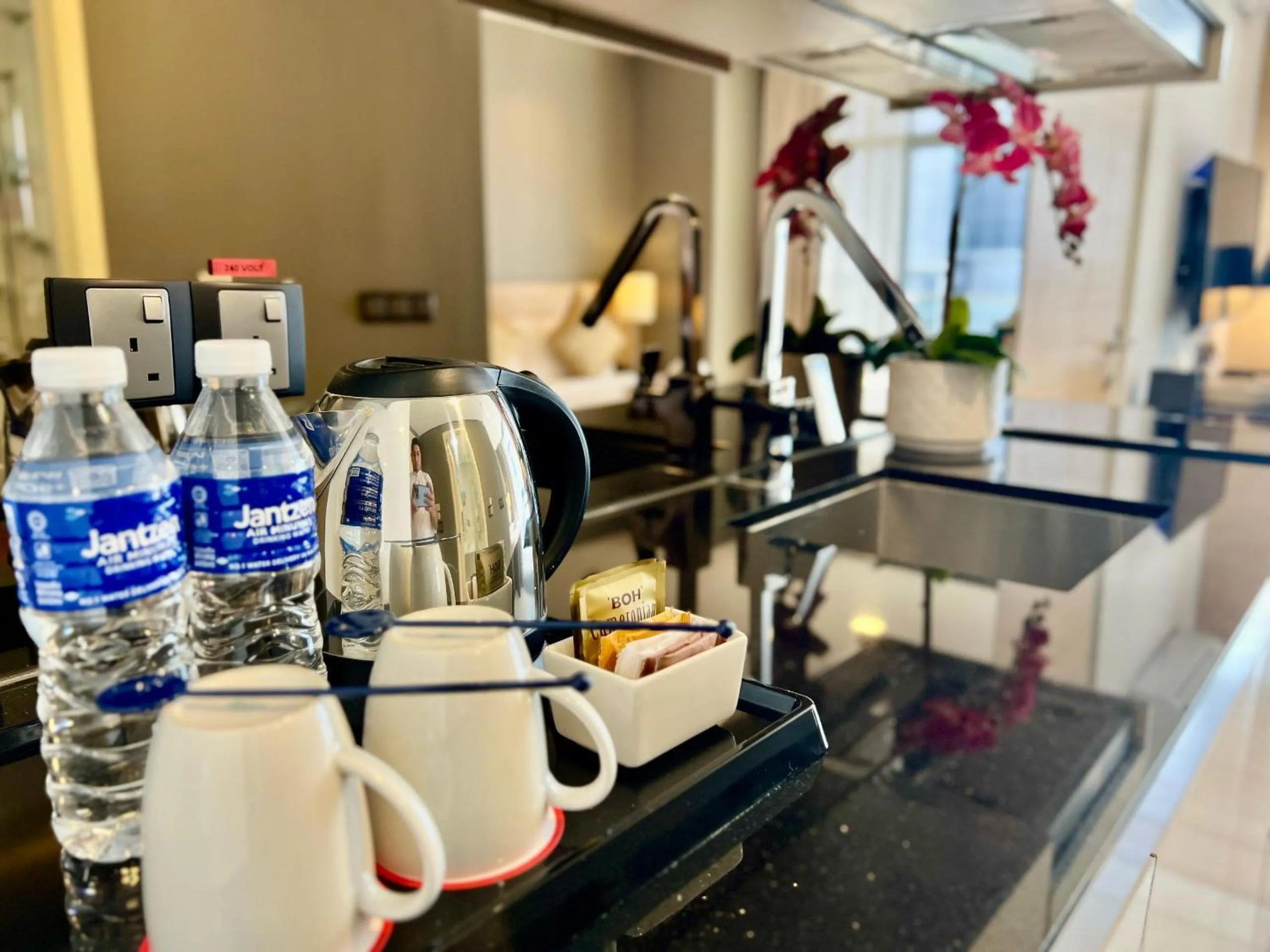 Coffee/tea facilities in ASIA MELAKA HOTEL managed by The Straits Hotel & Suites 马六甲亚逸酒店