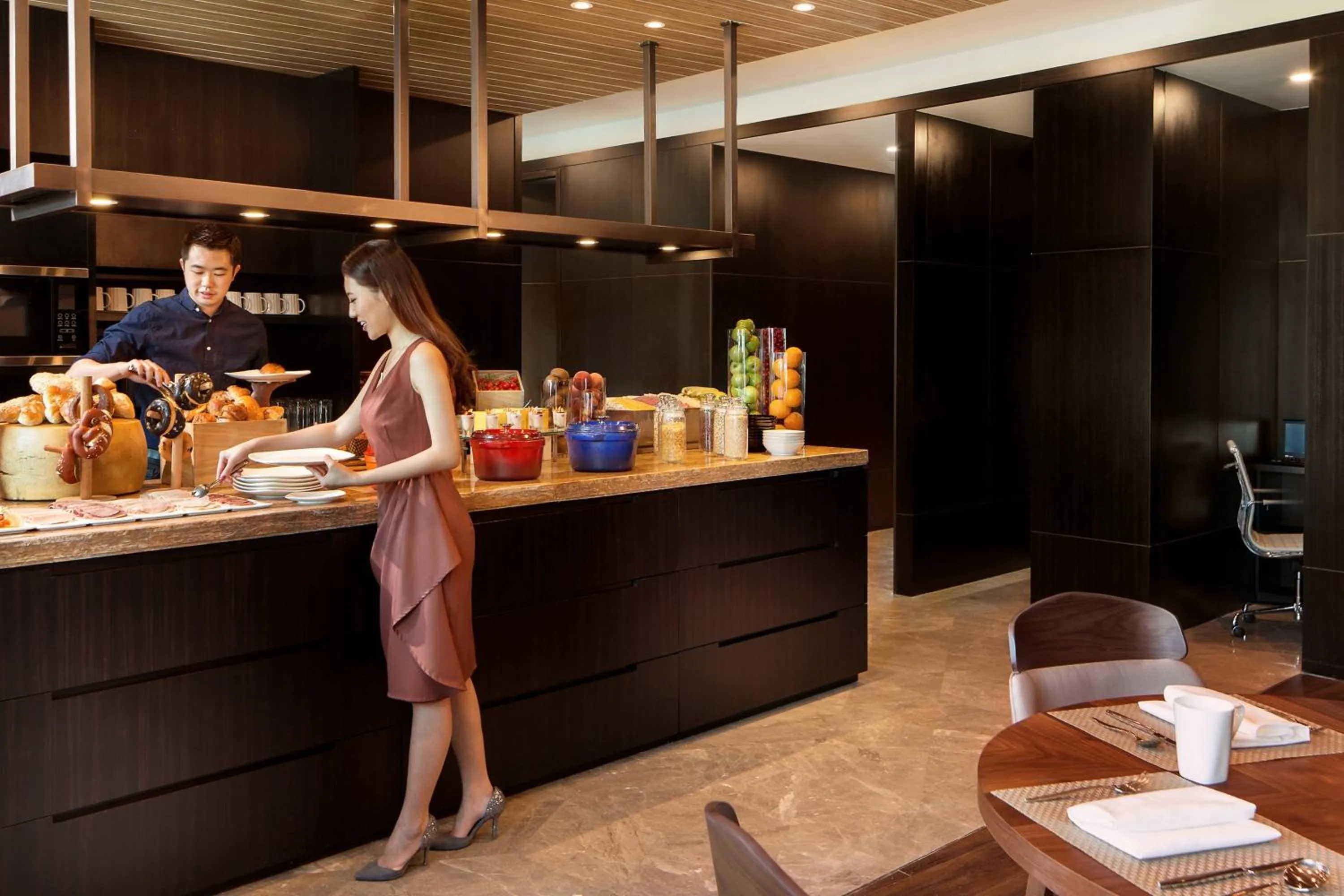 Lounge or bar in Marriott Executive Apartments Tianjin TEDA