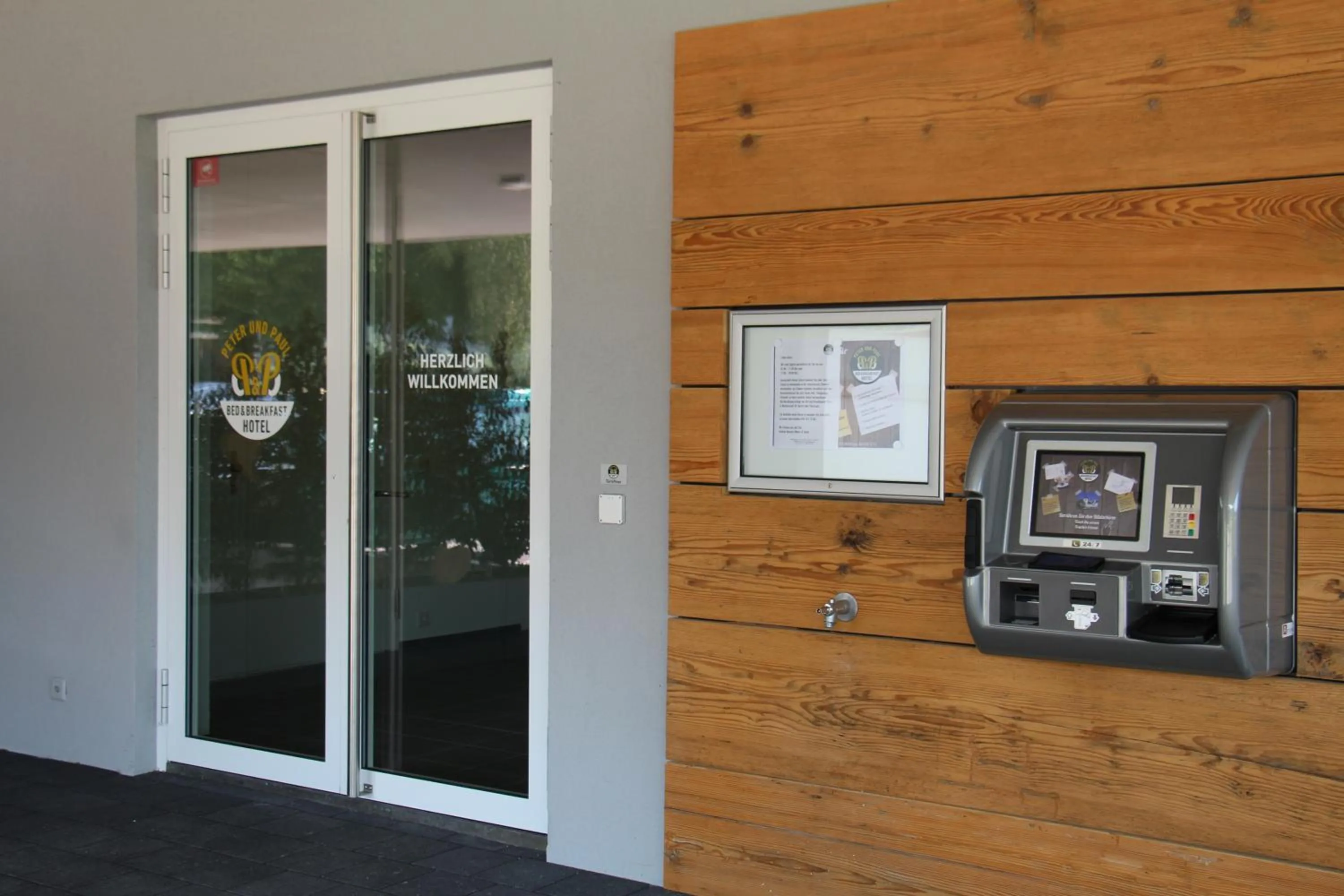 Facade/entrance in B&B Hotel Peter und Paul