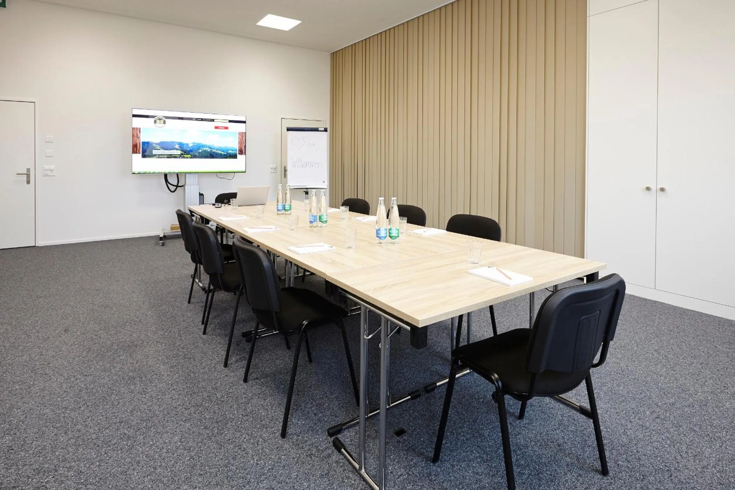 Meeting/conference room in B&B Hotel Peter und Paul