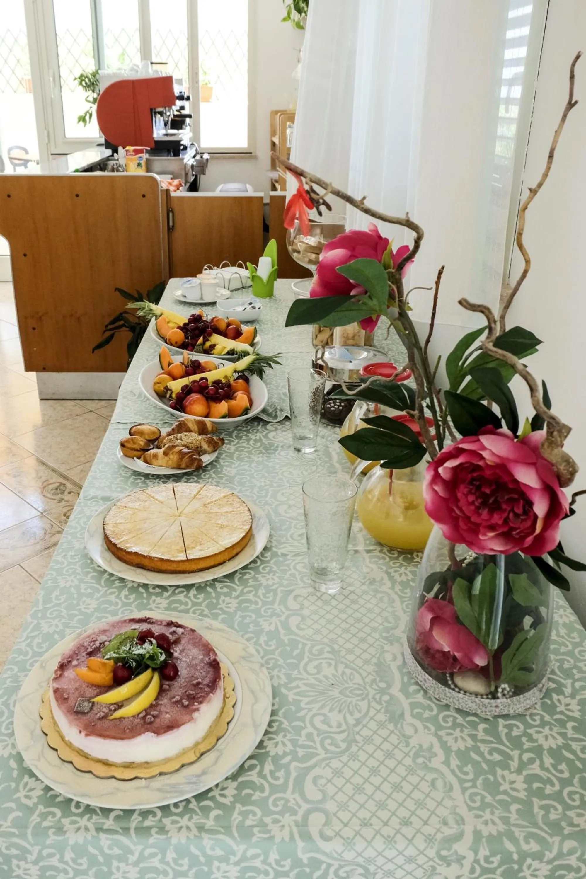 Breakfast in Hotel Porto Badisco